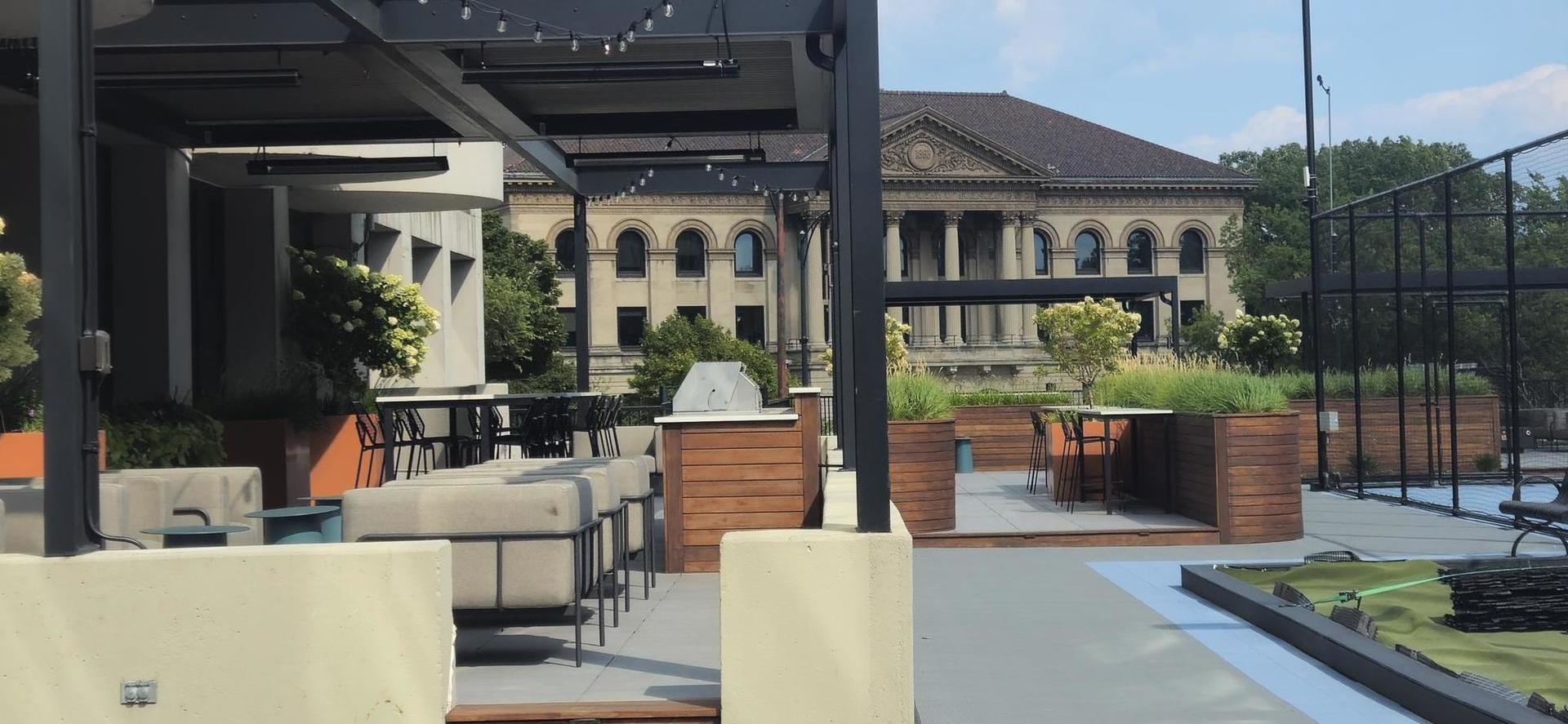 2020 N Lincoln Park West N Unit: 20D