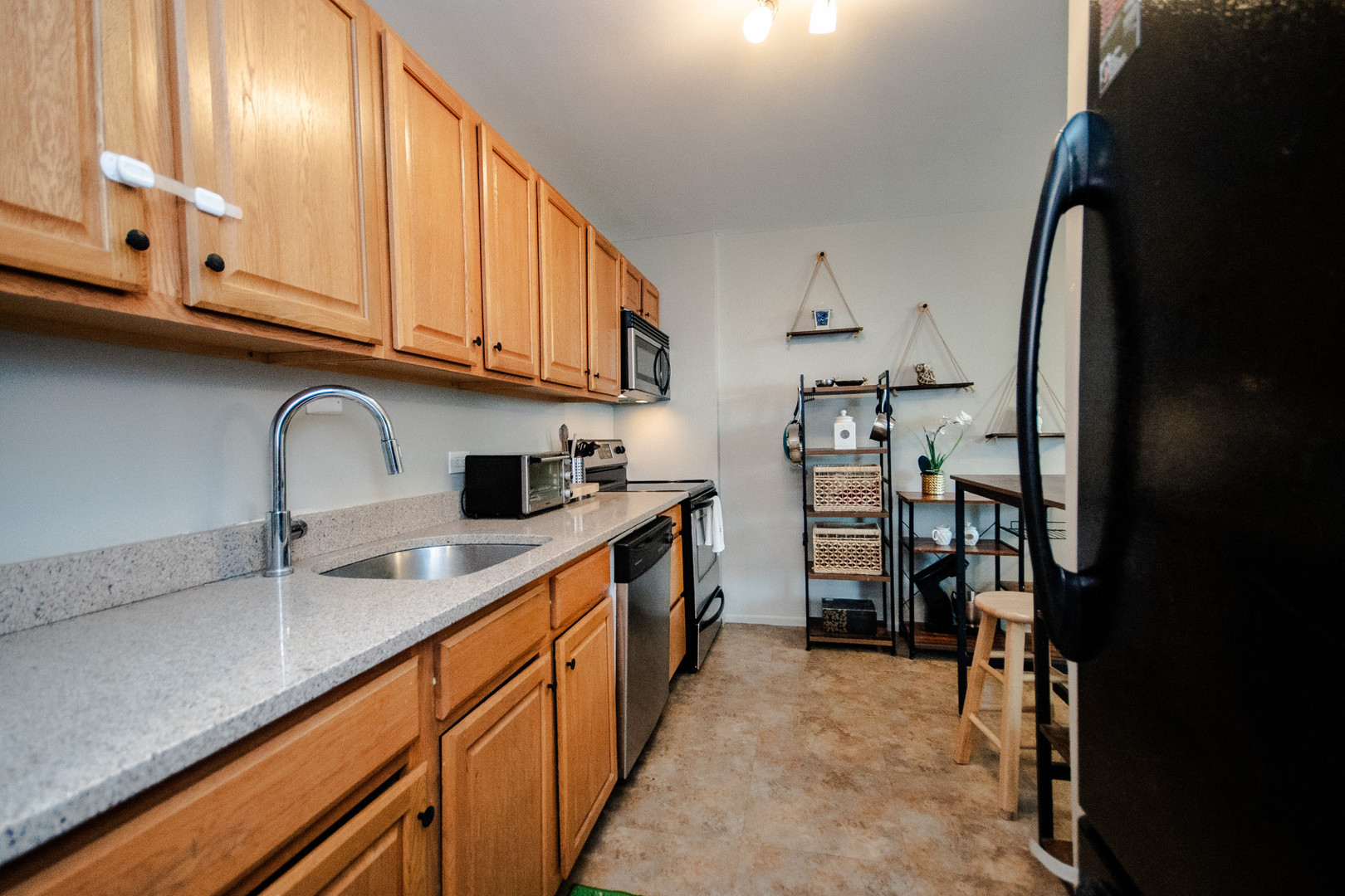 4250 N Marine Drive Unit: 1010