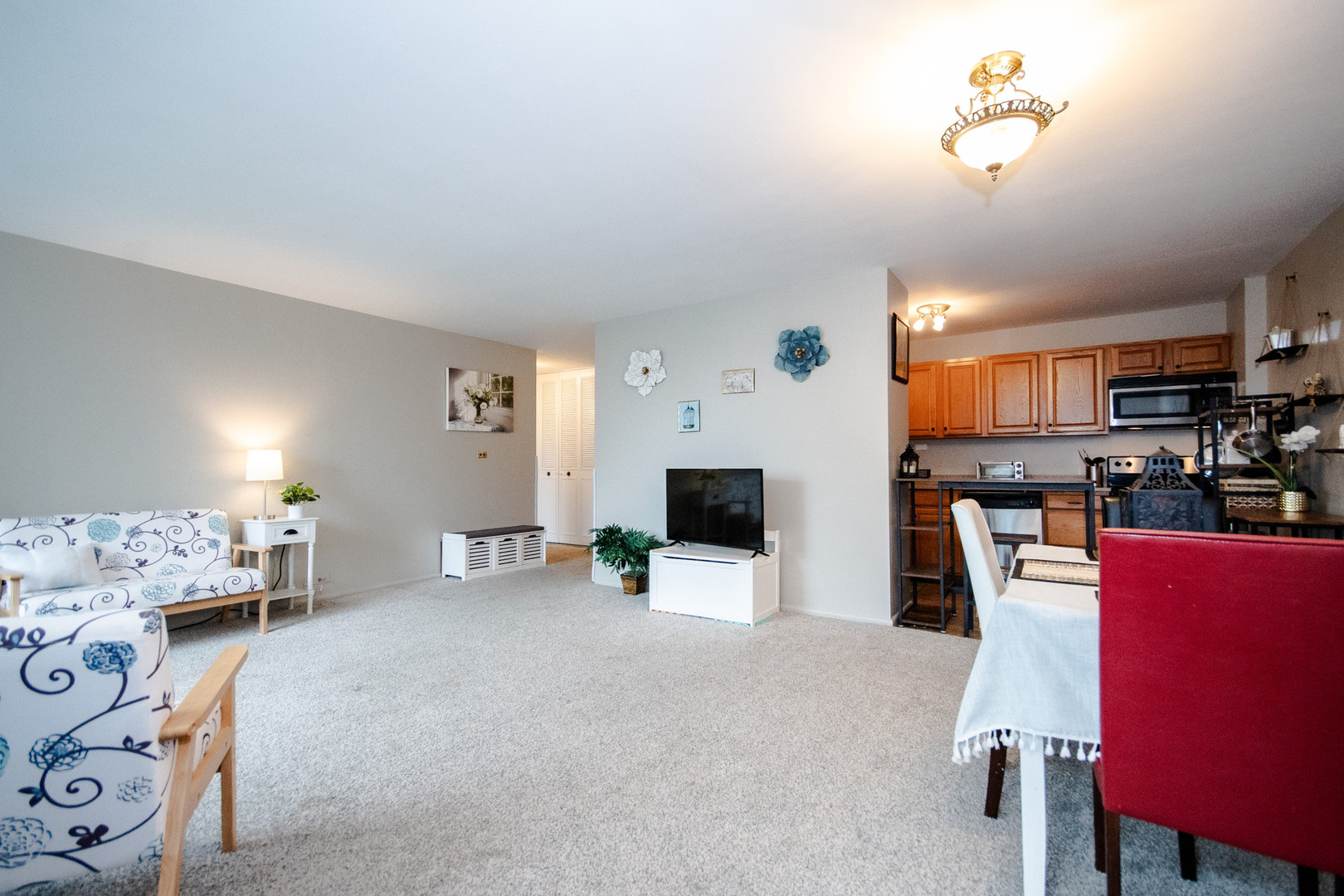 4250 N Marine Drive Unit: 1010