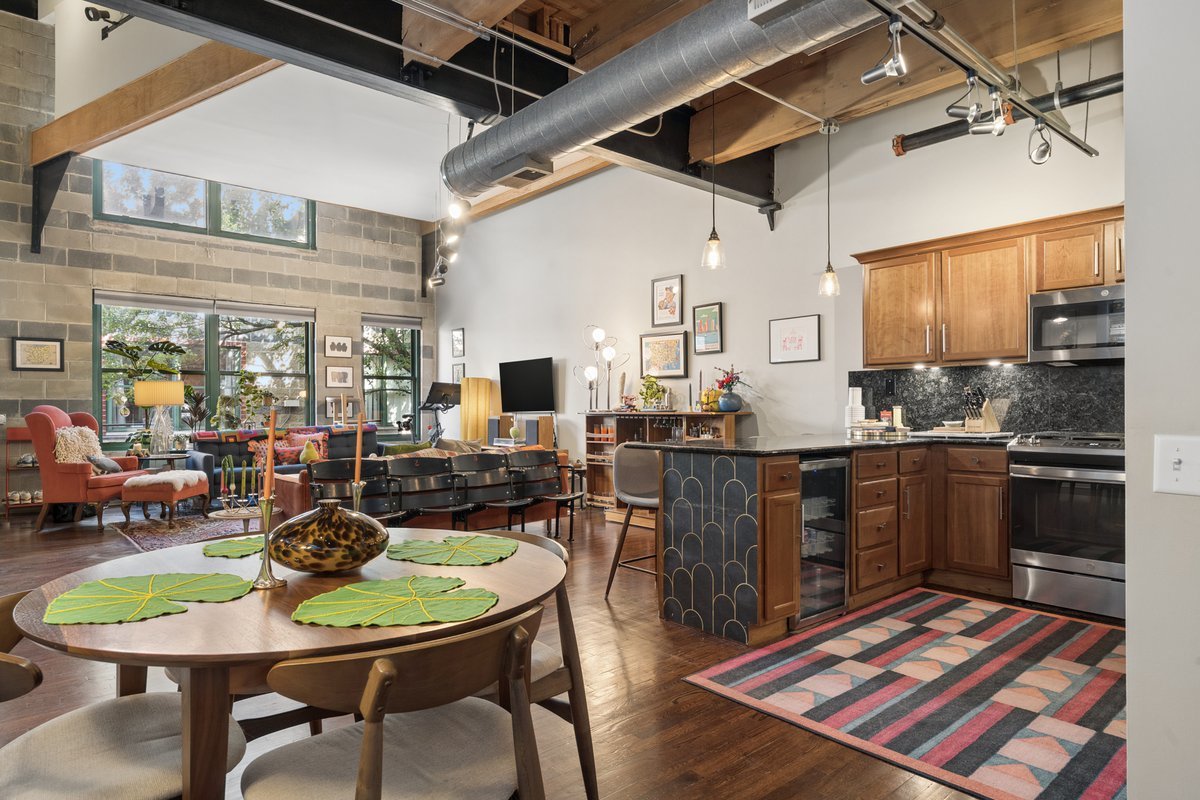 22 N MORGAN Street Unit: 204