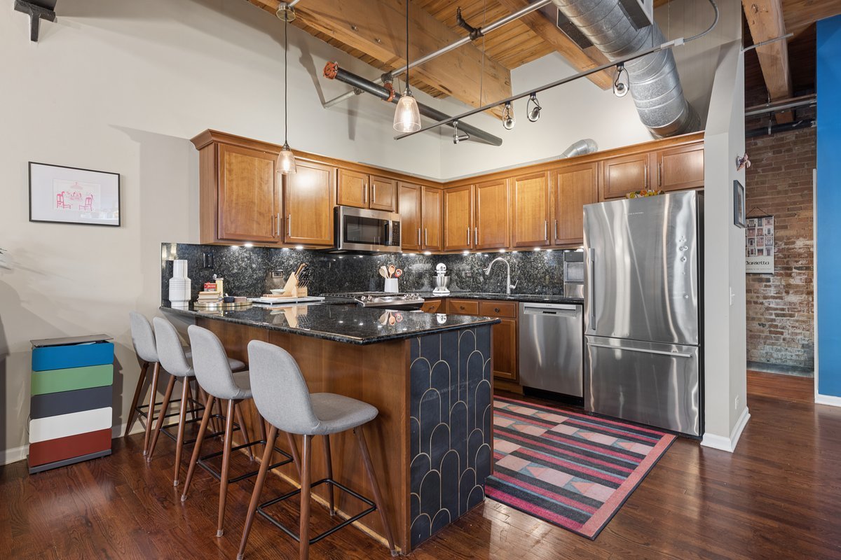 22 N MORGAN Street Unit: 204