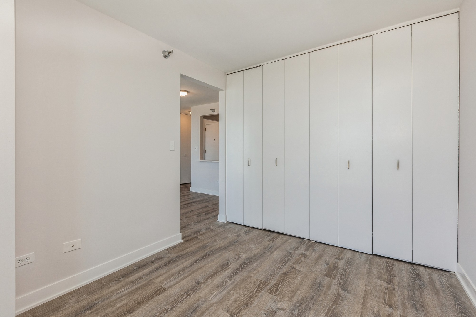 111 W Maple Street Unit: 3311