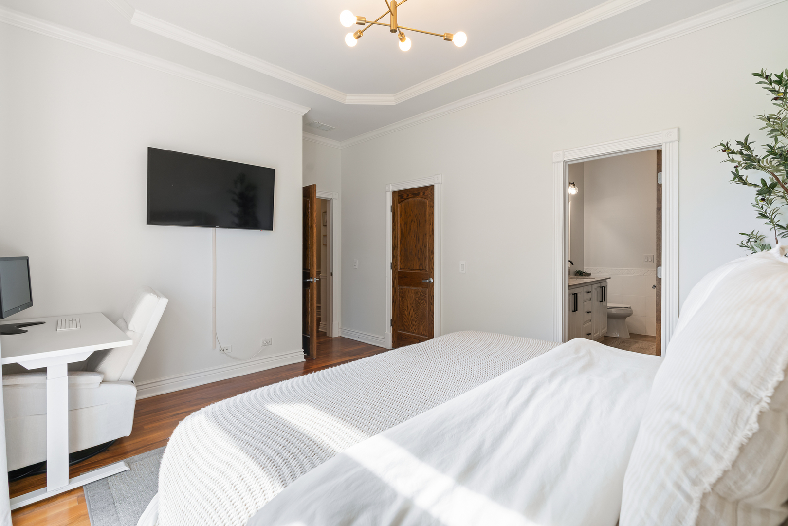 2507 N Halsted Street Unit: 4