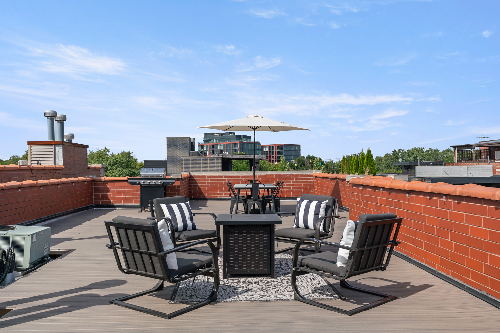 2507 N Halsted Street Unit: 4