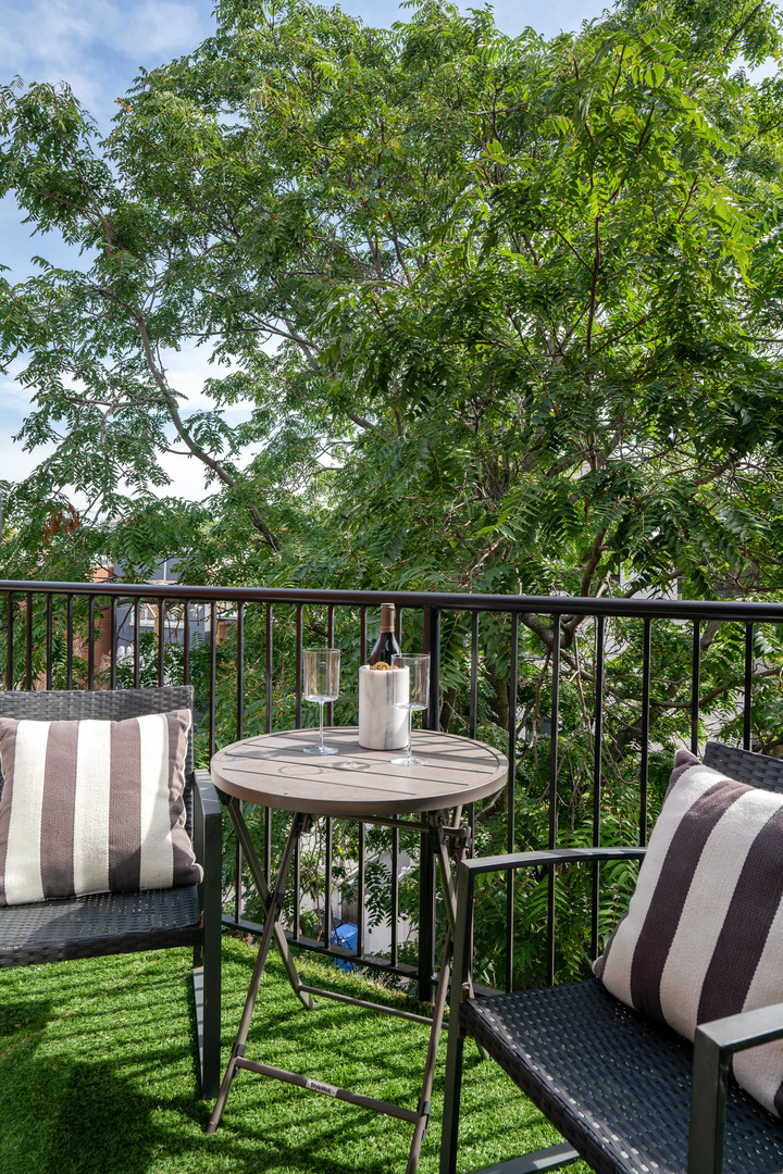 2507 N Halsted Street Unit: 4