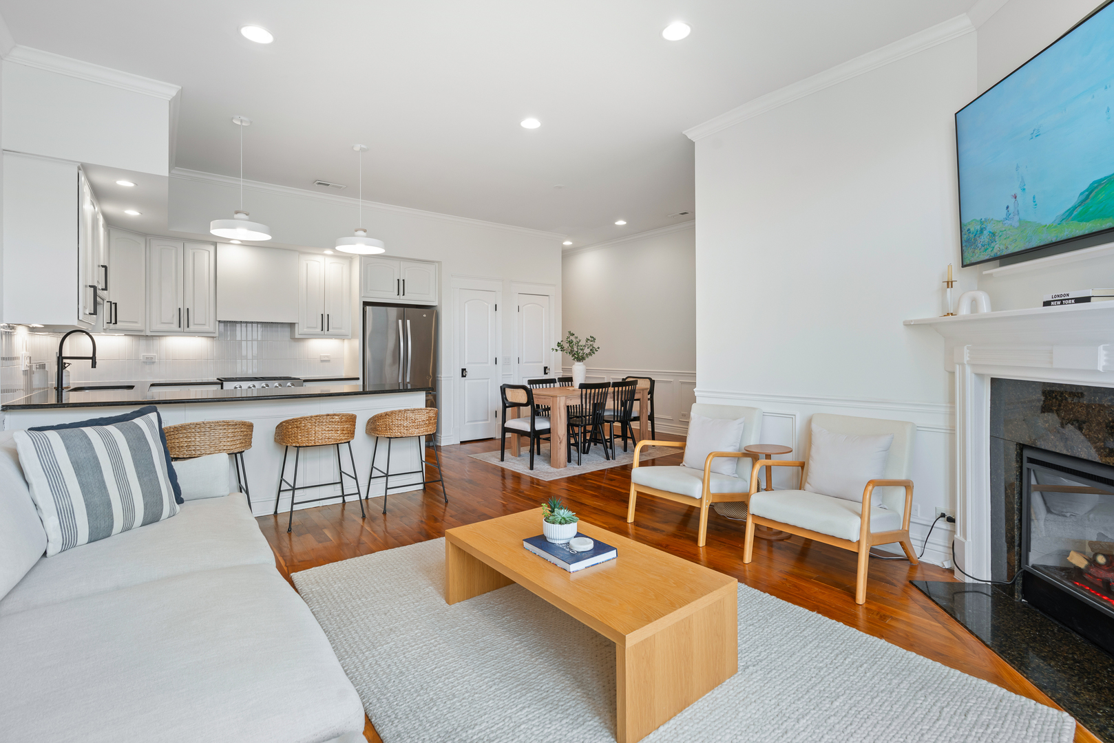 2507 N Halsted Street Unit: 4