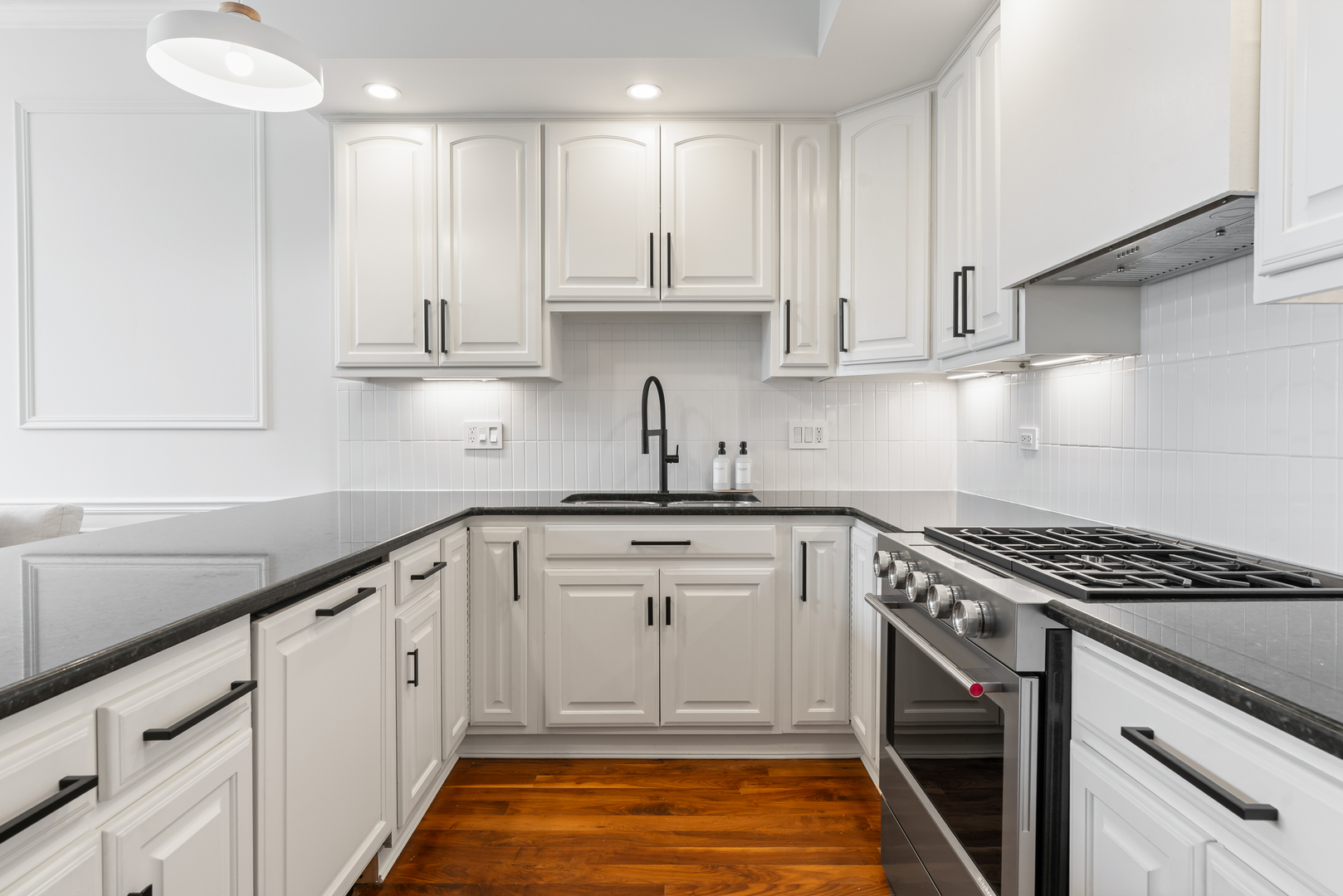 2507 N Halsted Street Unit: 4
