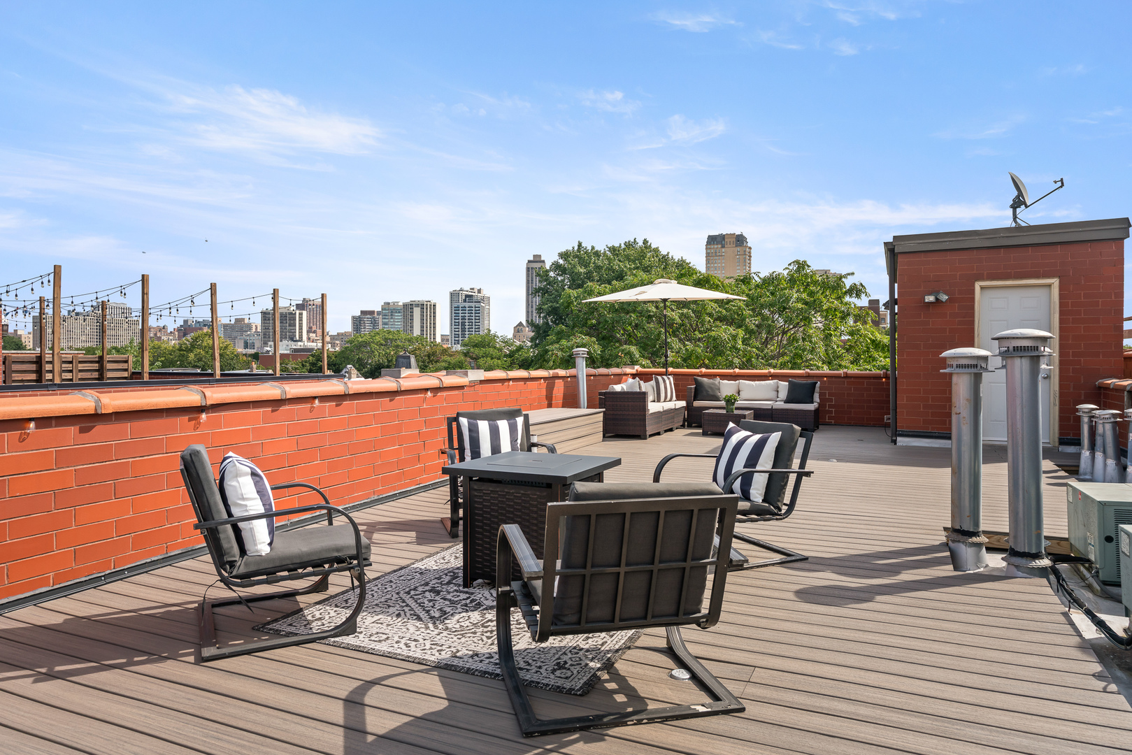 2507 N Halsted Street Unit: 4