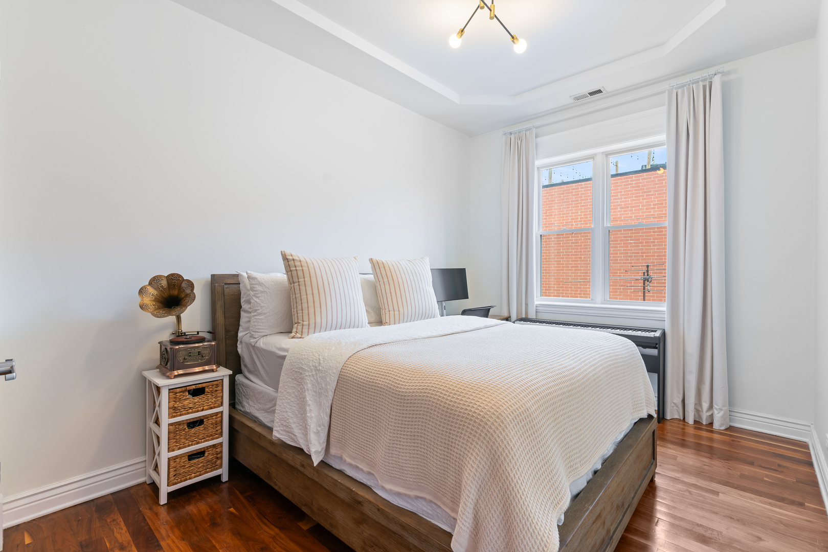 2507 N Halsted Street Unit: 4