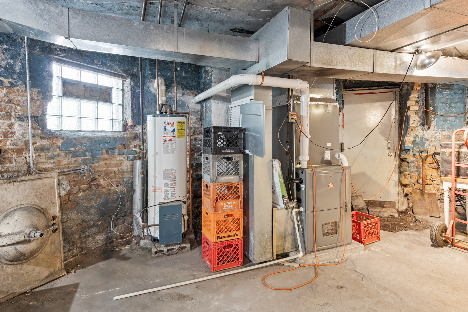 2050 W Monroe Street