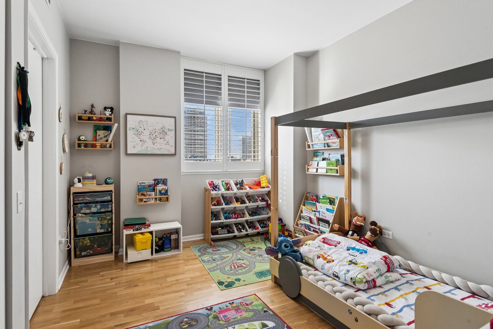 1515 S Prairie Avenue Unit: 914