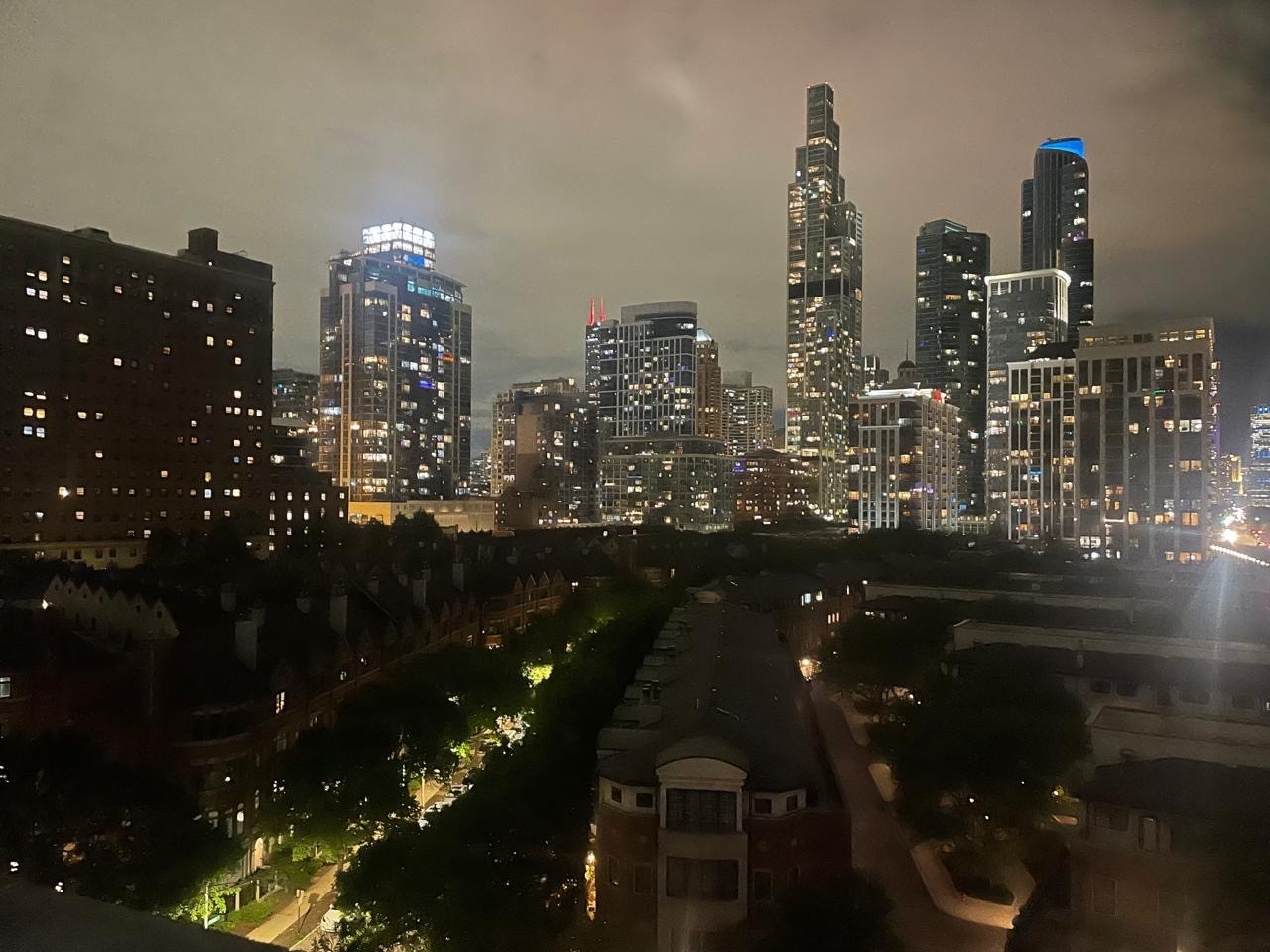1515 S Prairie Avenue Unit: 914