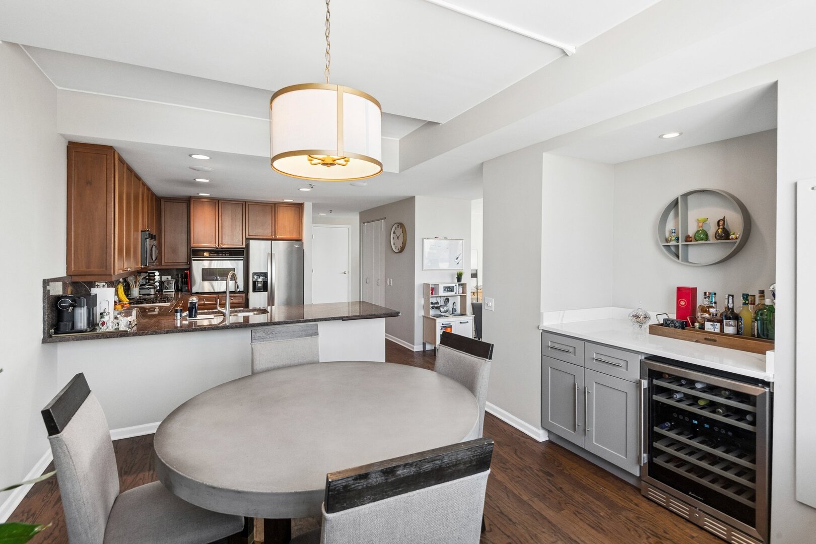 1515 S Prairie Avenue Unit: 914