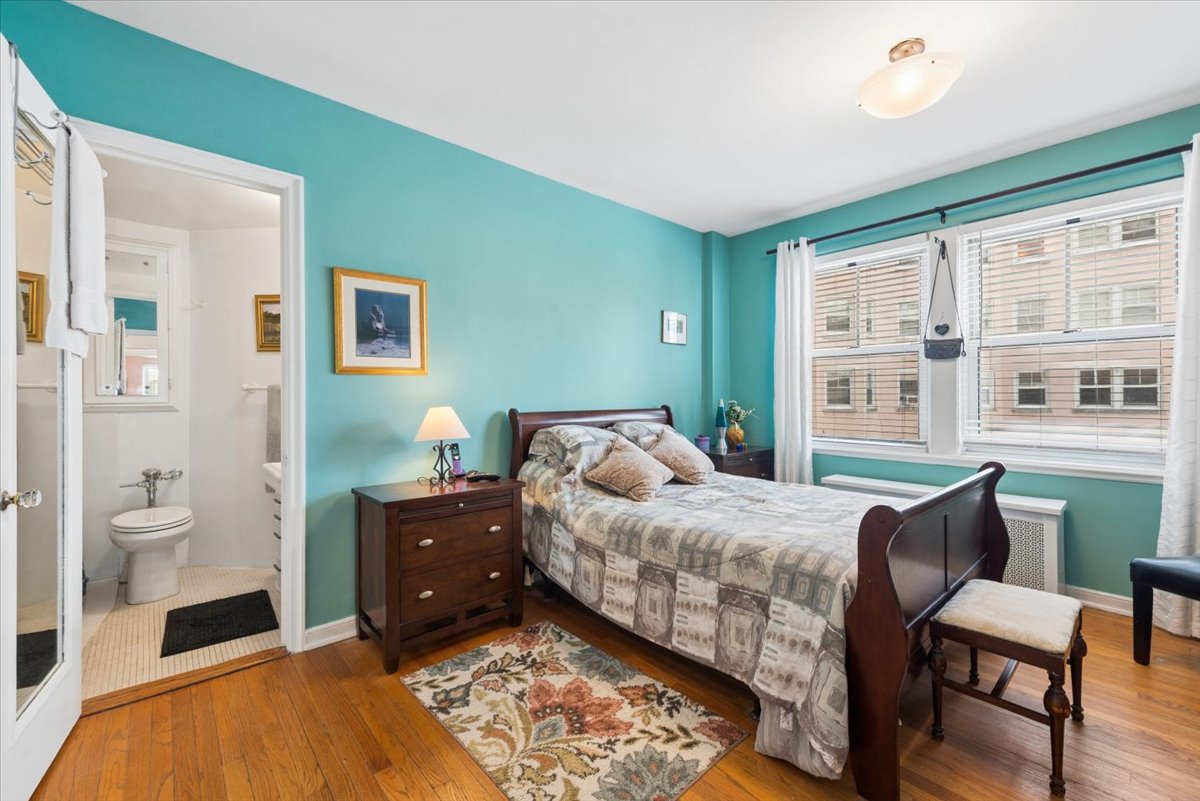 5555 N Sheridan Road Unit: 515