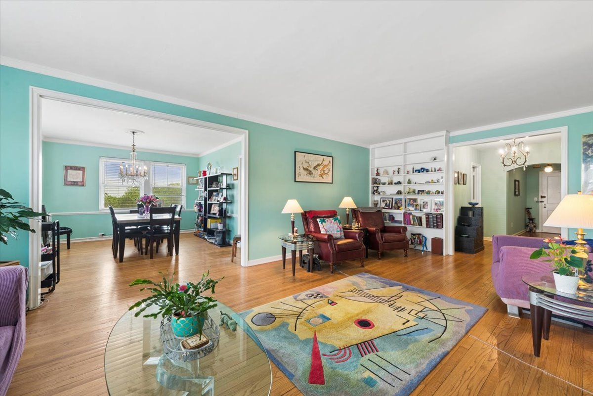 5555 N Sheridan Road Unit: 515