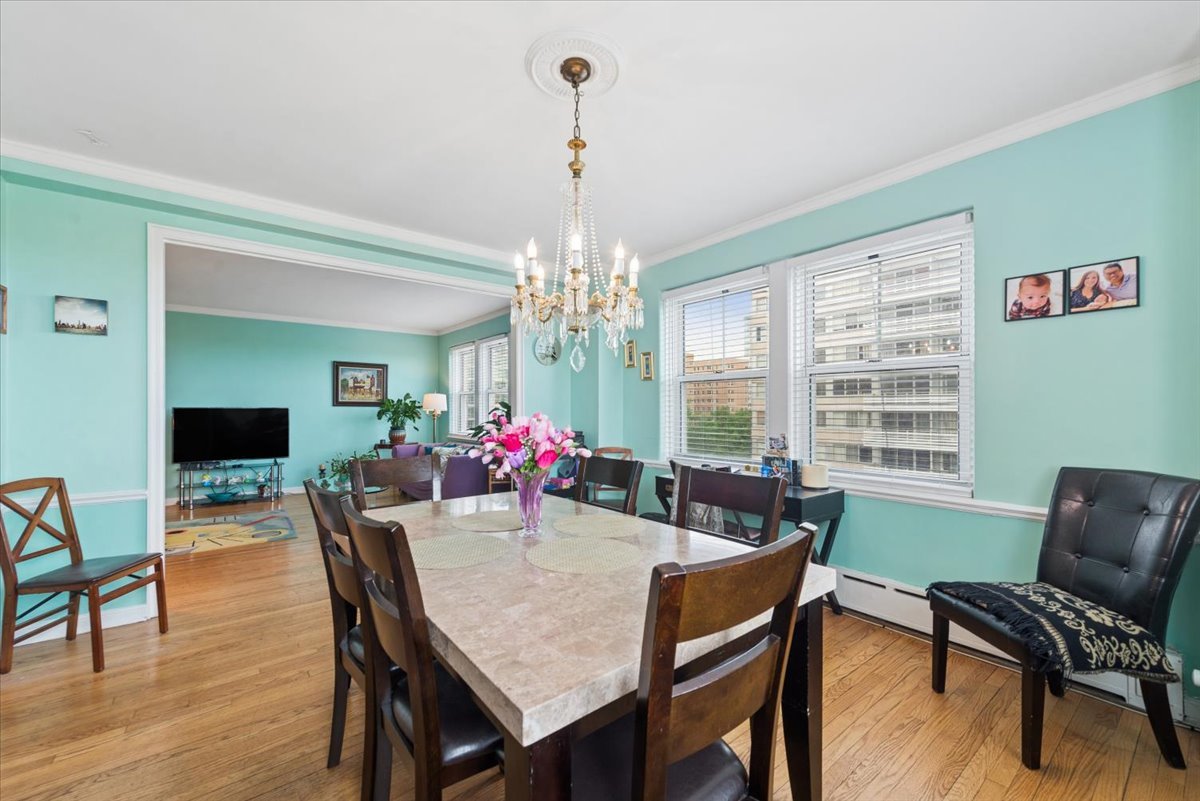 5555 N Sheridan Road Unit: 515