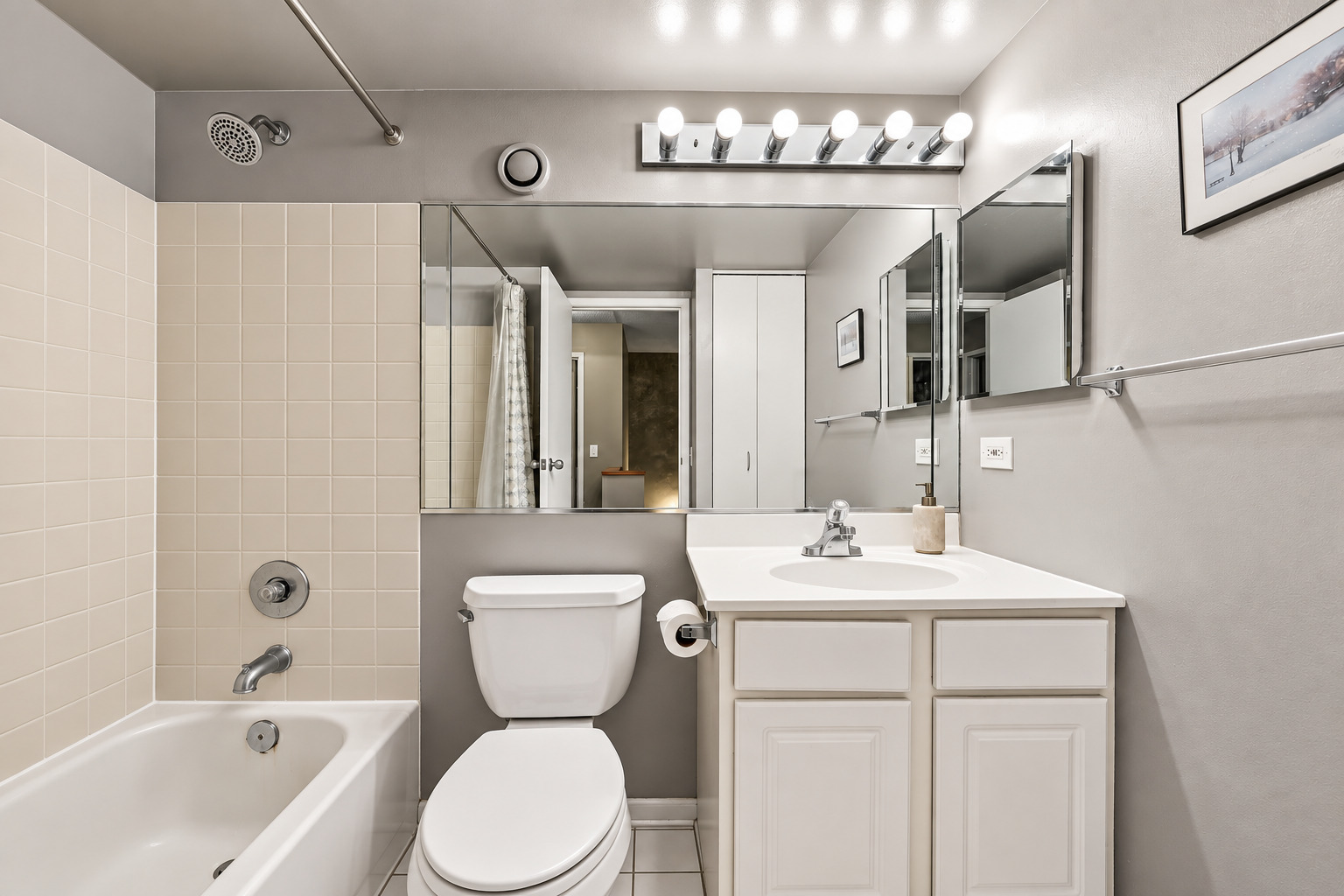 711 W Gordon Terrace Unit: 310