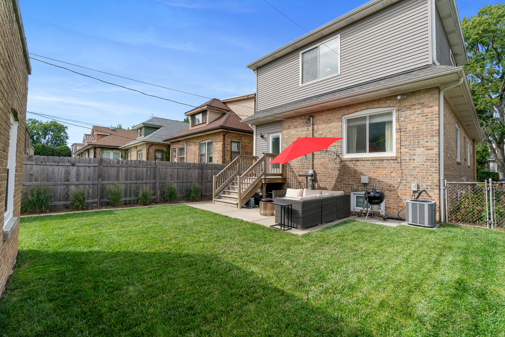 2637 W Coyle Avenue