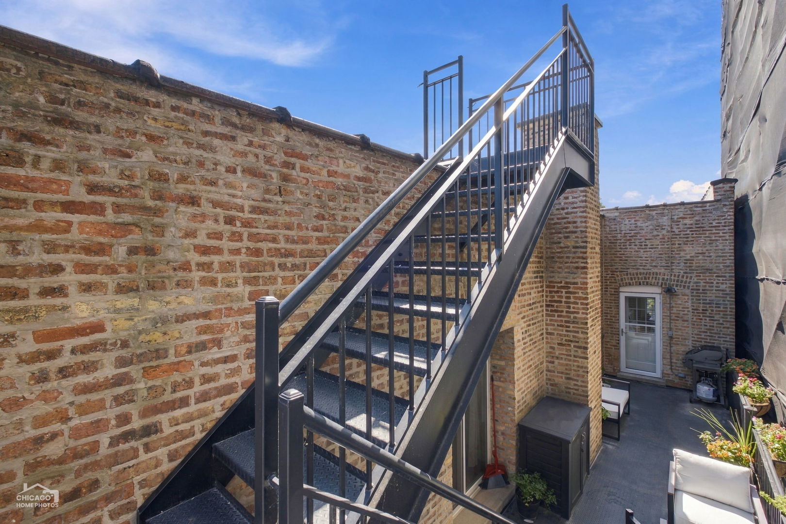 746 W Cornelia Avenue Unit: 3W
