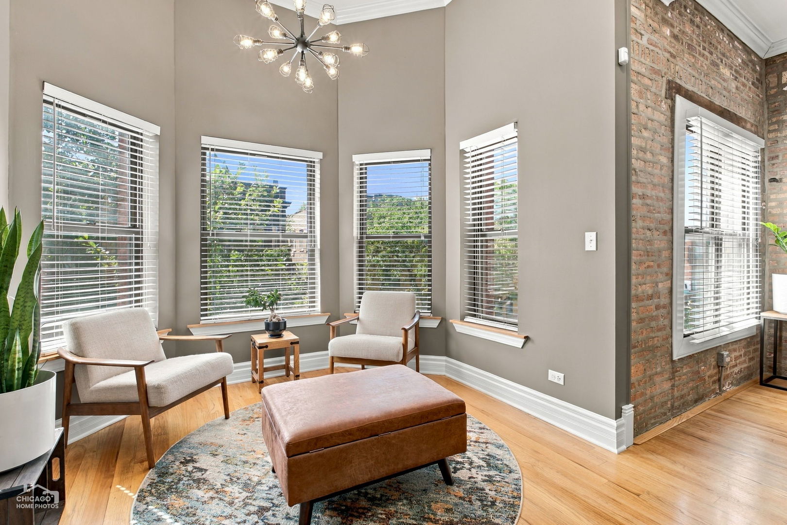 746 W Cornelia Avenue Unit: 3W