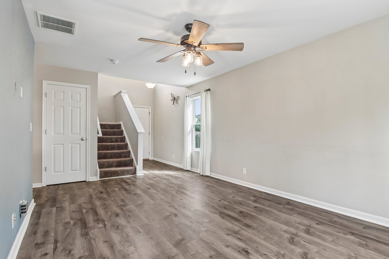 2613 Hearthstone Drive