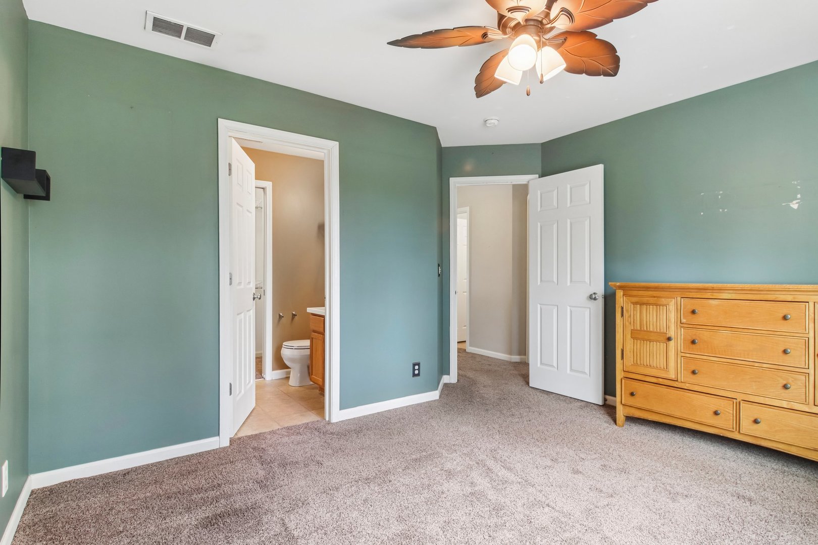2613 Hearthstone Drive