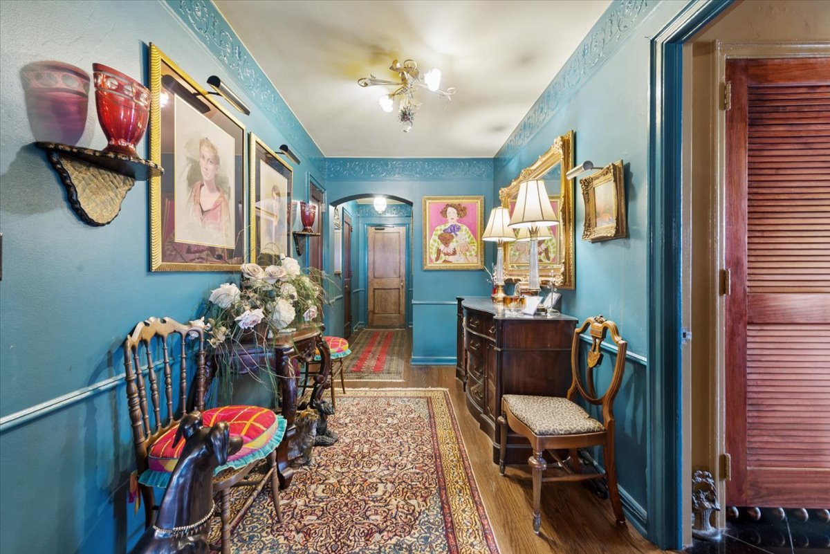 5555 N Sheridan Road Unit: 1007