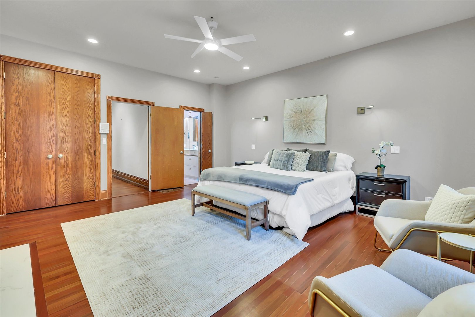 1034 N La Salle Drive