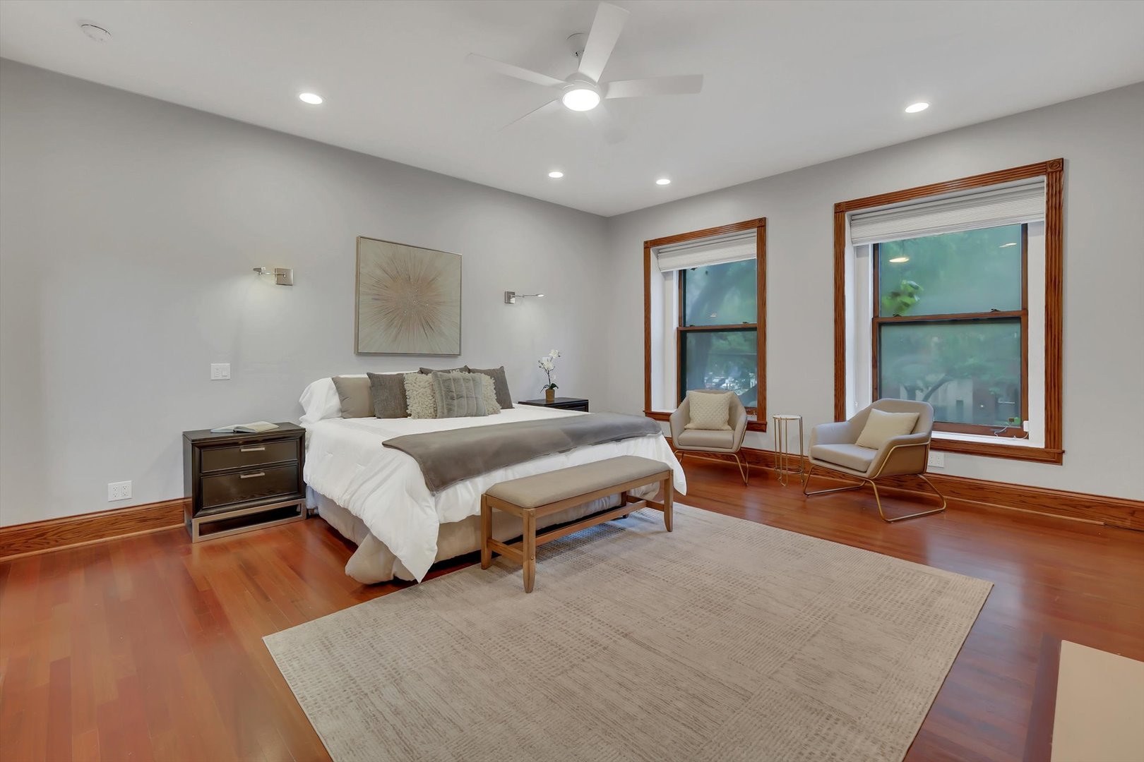 1034 N La Salle Drive