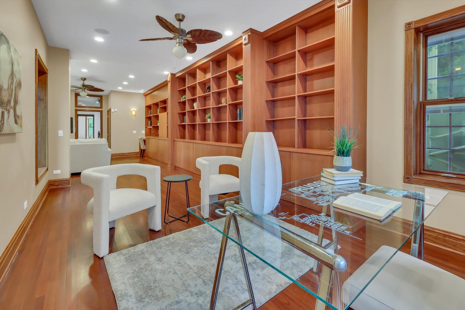 1034 N La Salle Drive