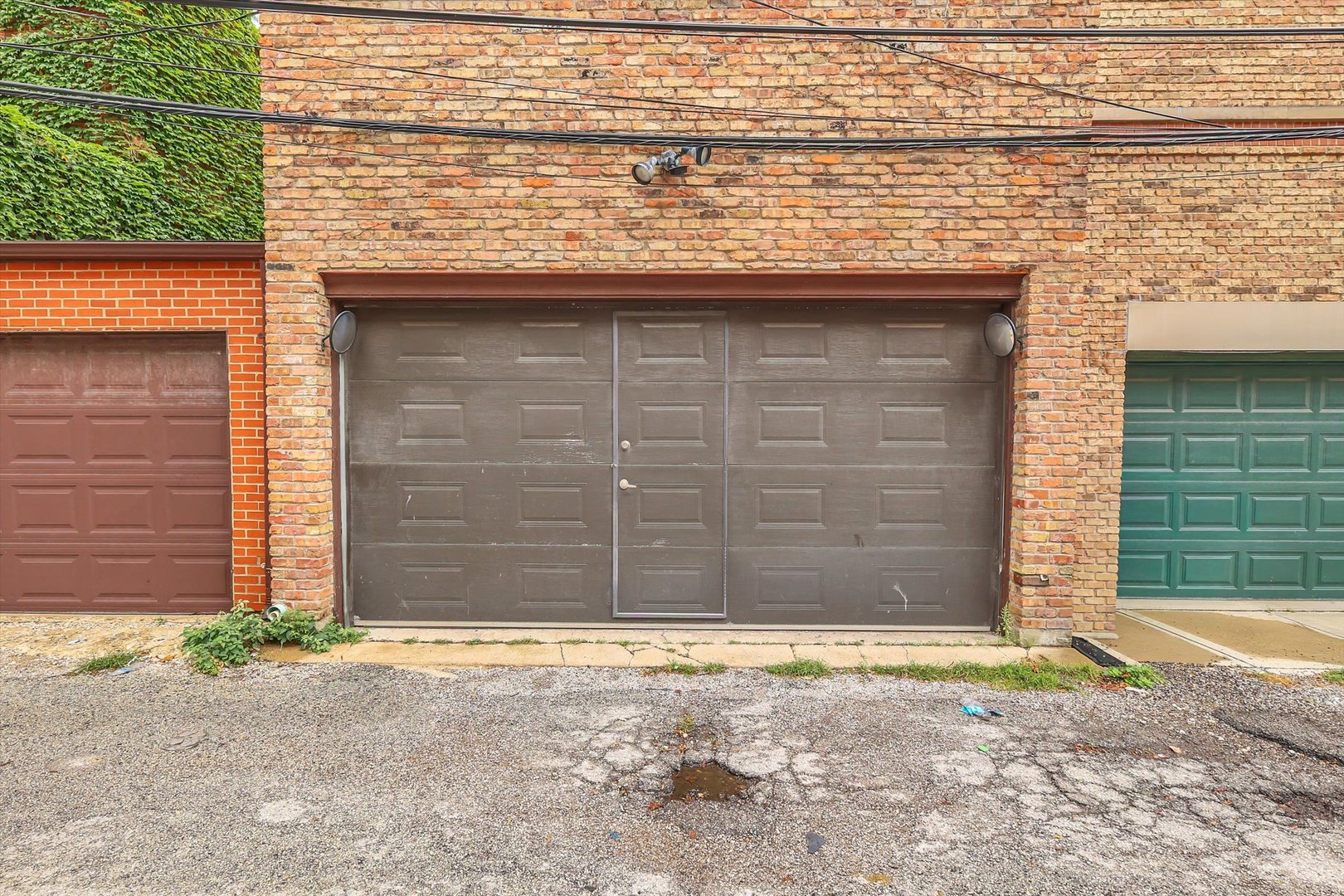 1034 N La Salle Drive