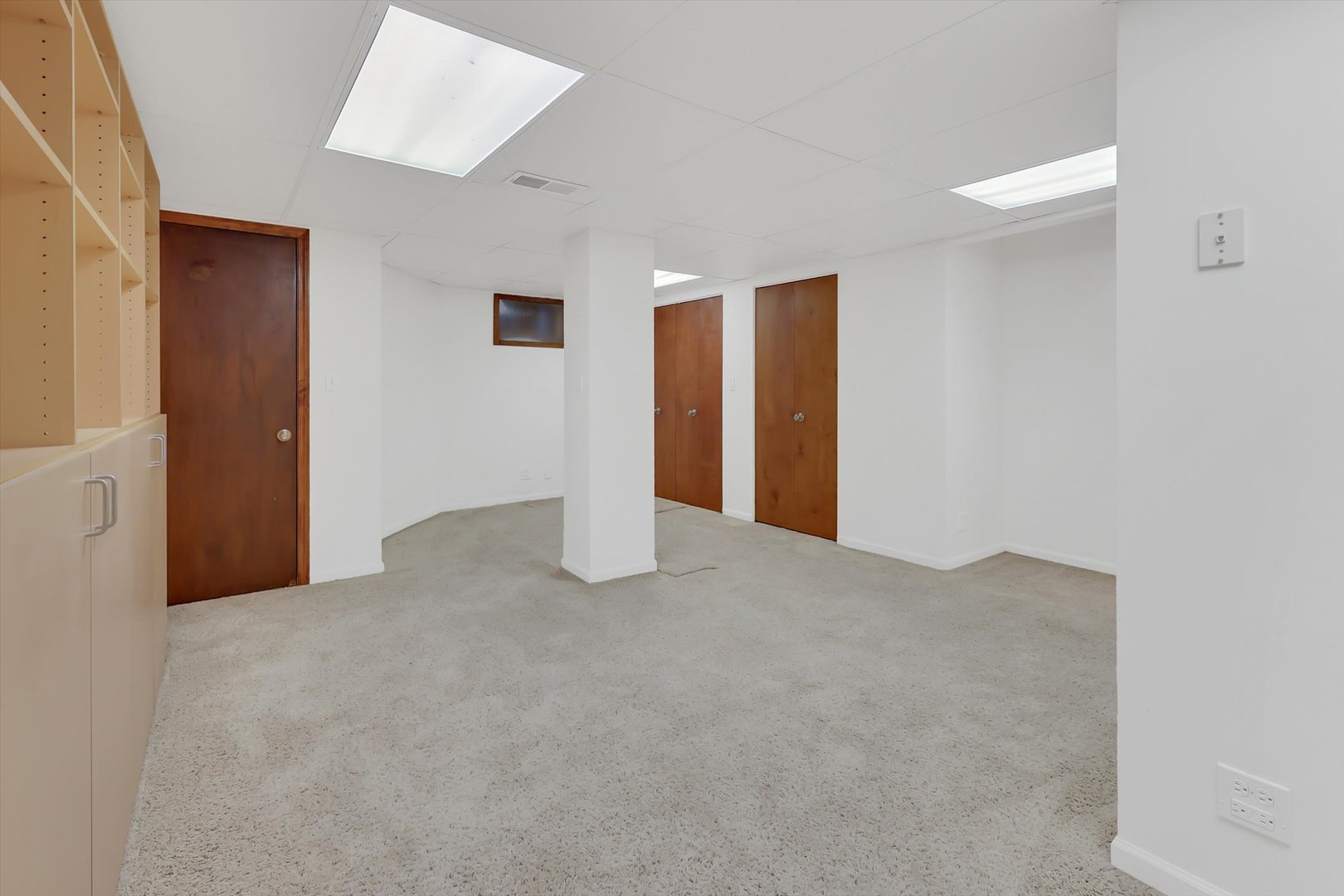 1034 N La Salle Drive