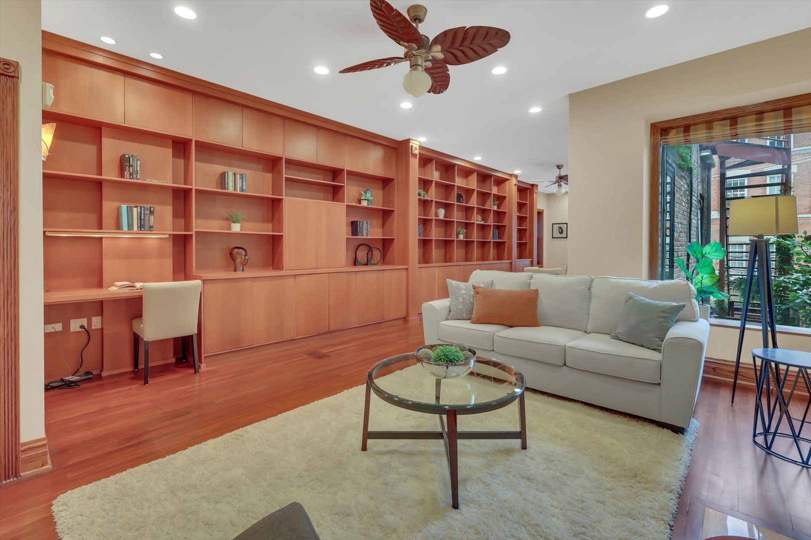 1034 N La Salle Drive
