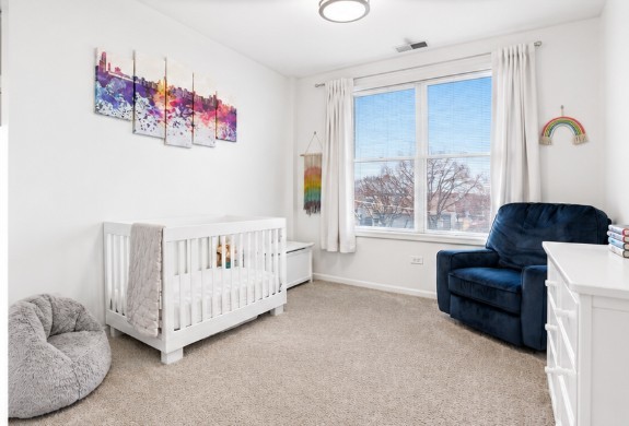 2040 W Belmont Avenue Unit: 405