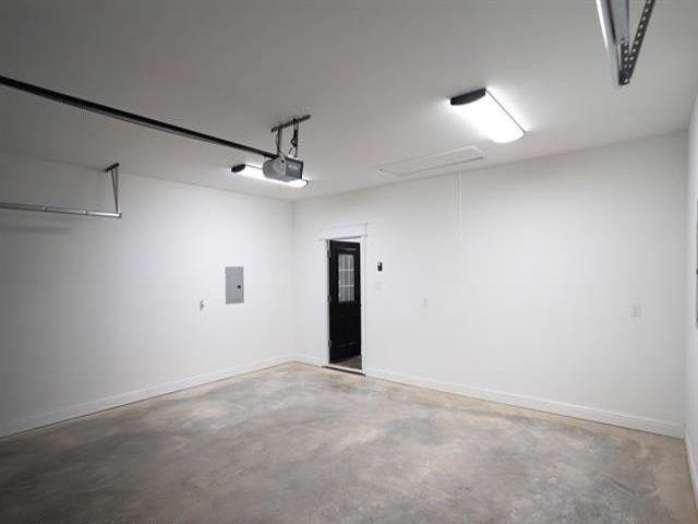 703 Bluebonnet Ln