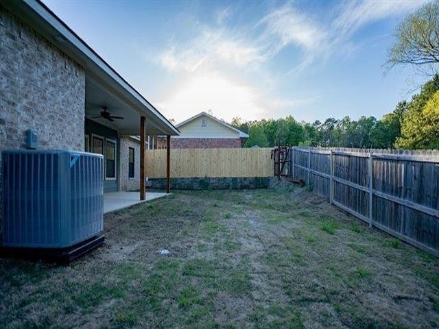 703 Bluebonnet Ln
