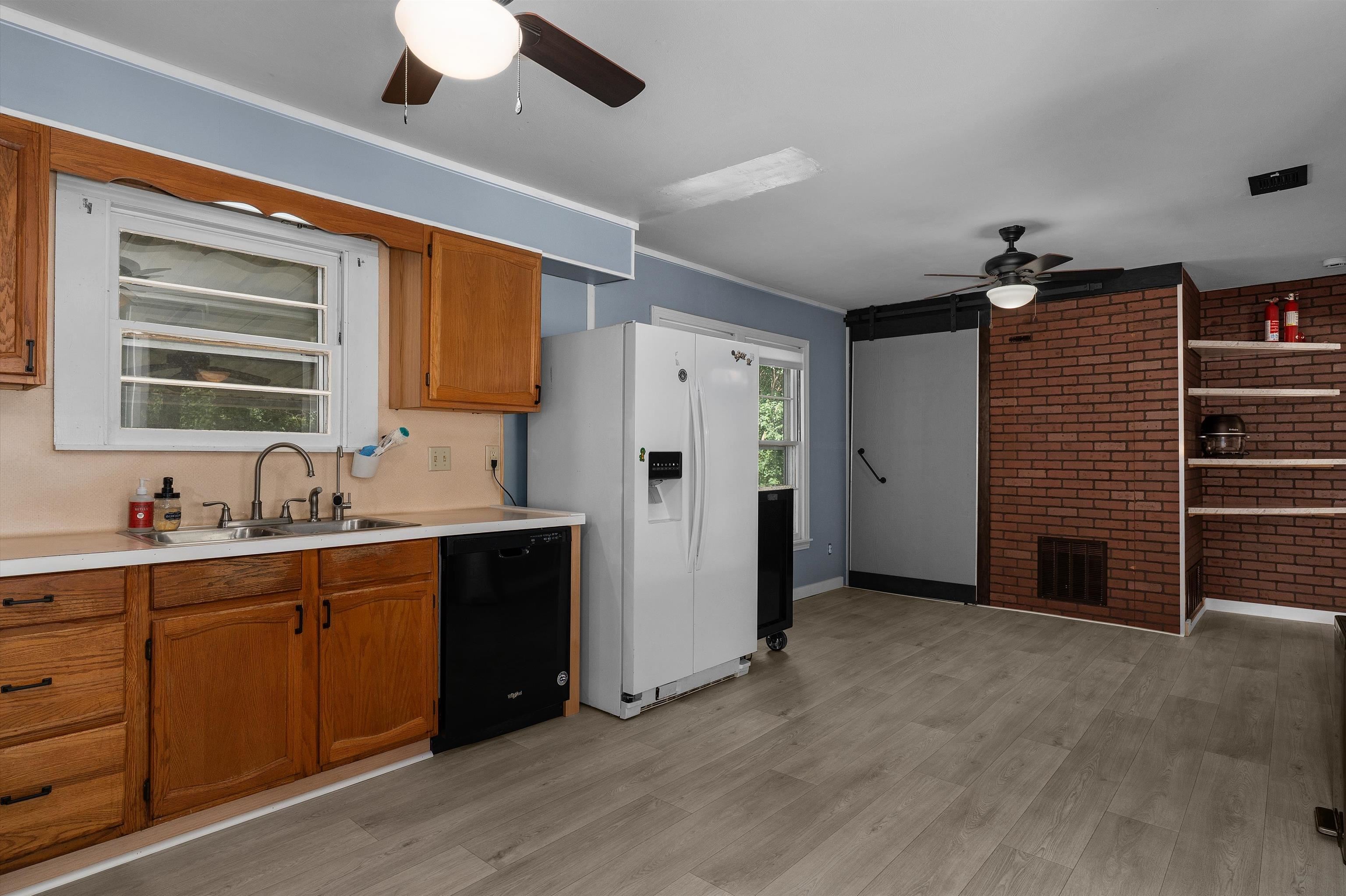 403 Benita Dr