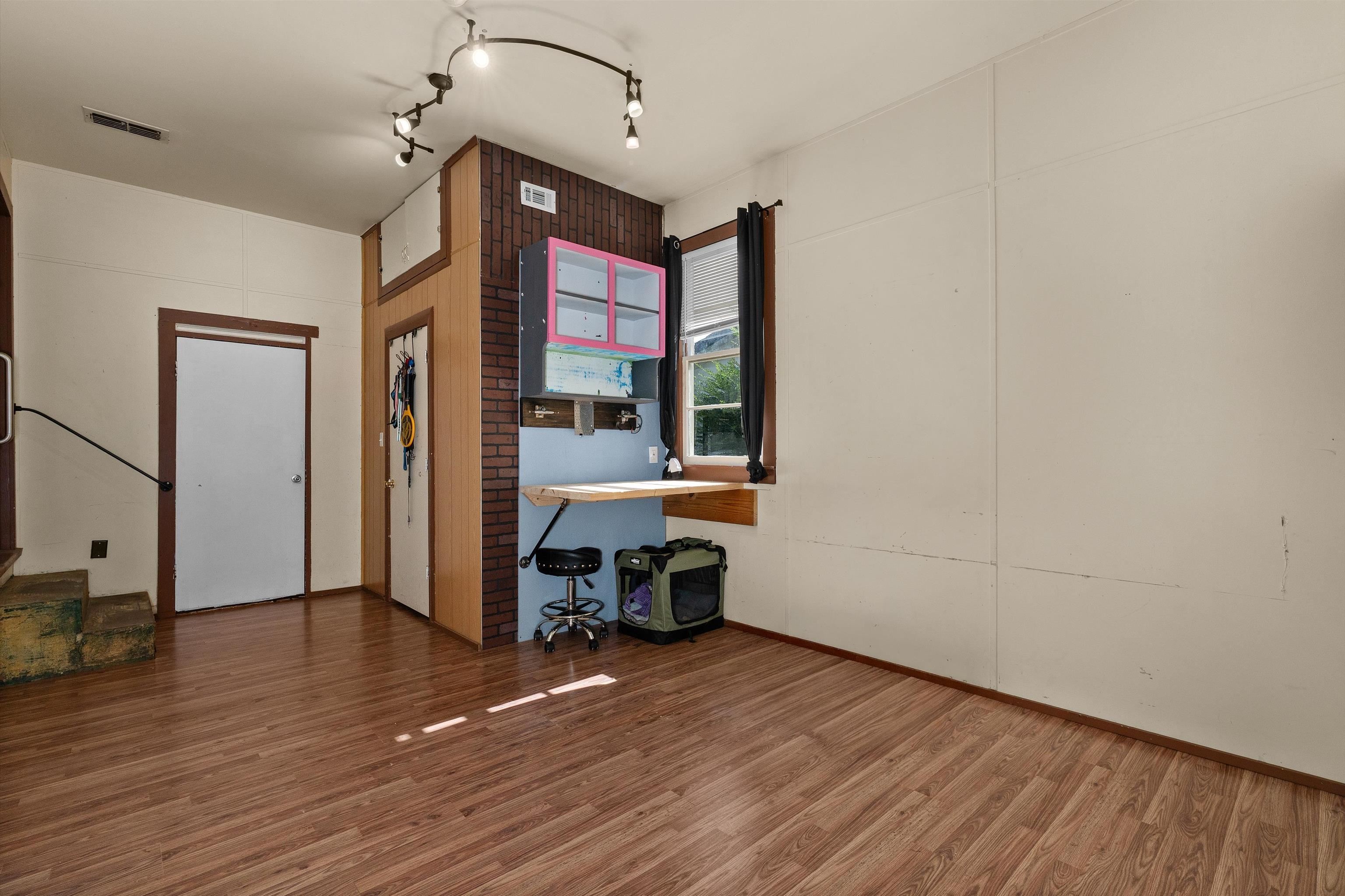 403 Benita Dr
