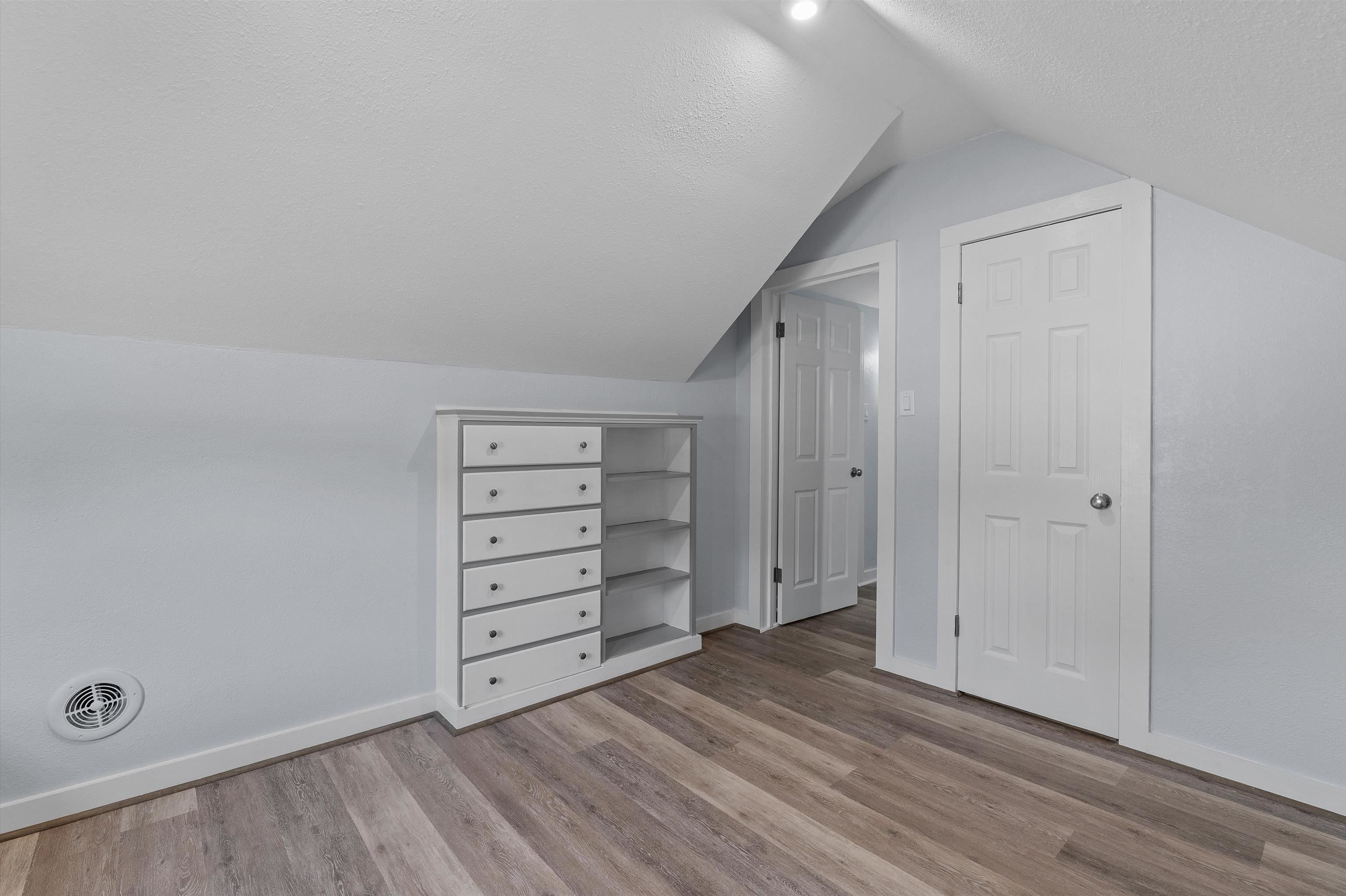 218 Benita Dr