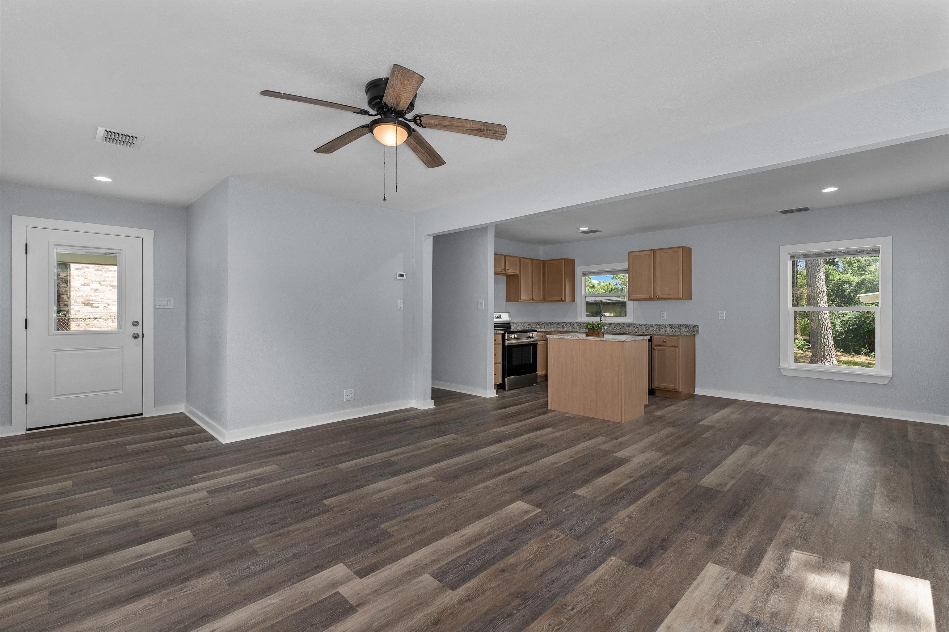 218 Benita Dr
