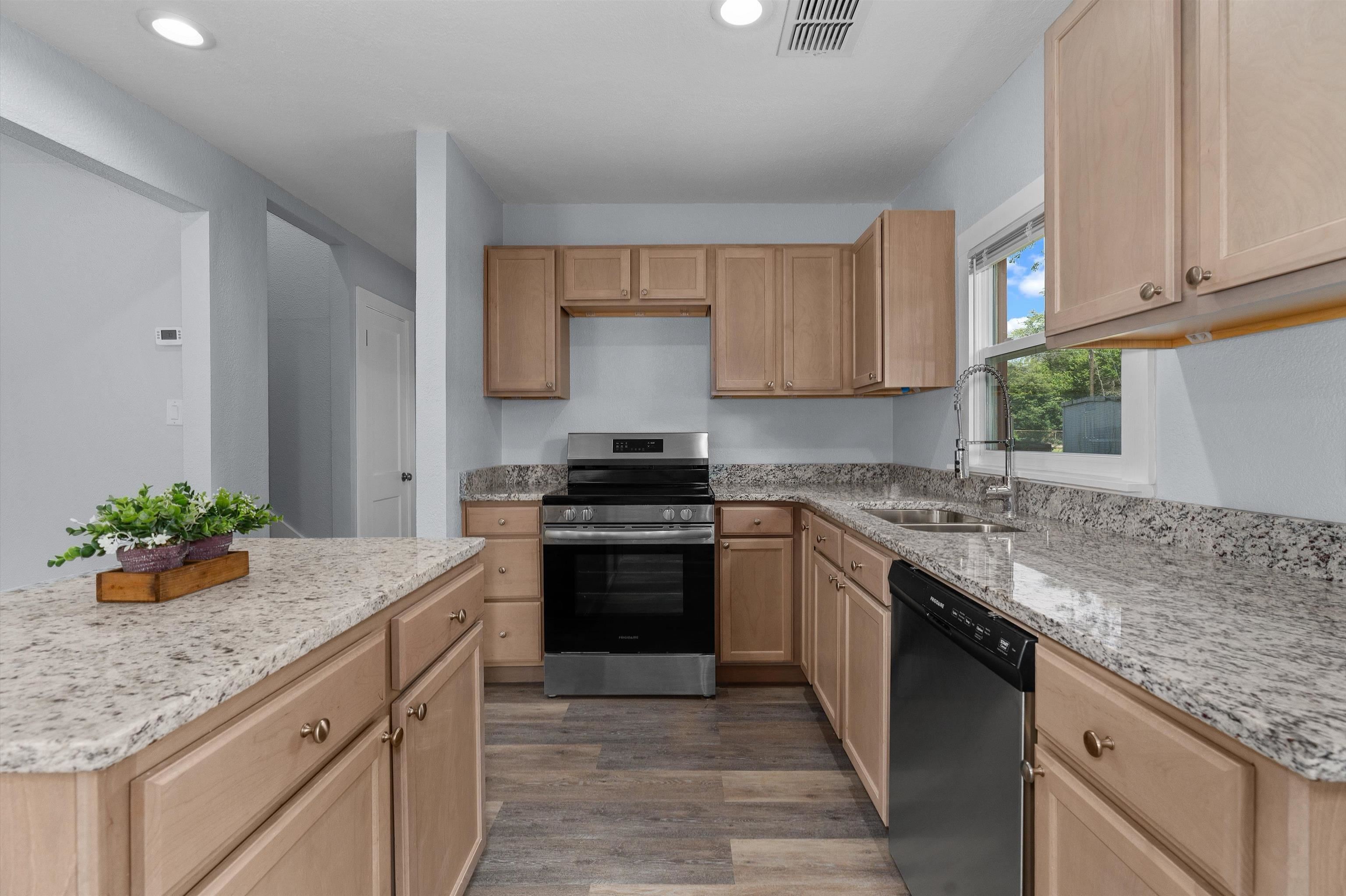 218 Benita Dr