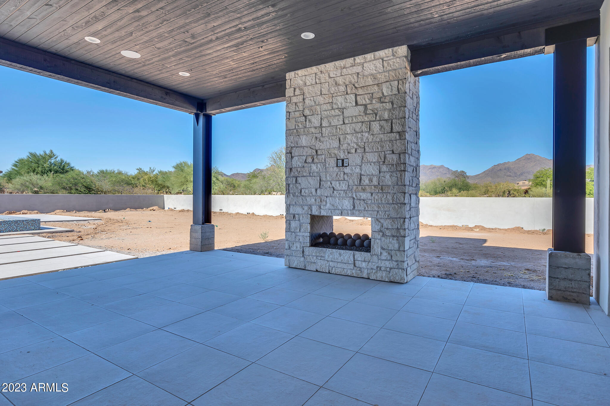 8868 E HUALAPAI Drive