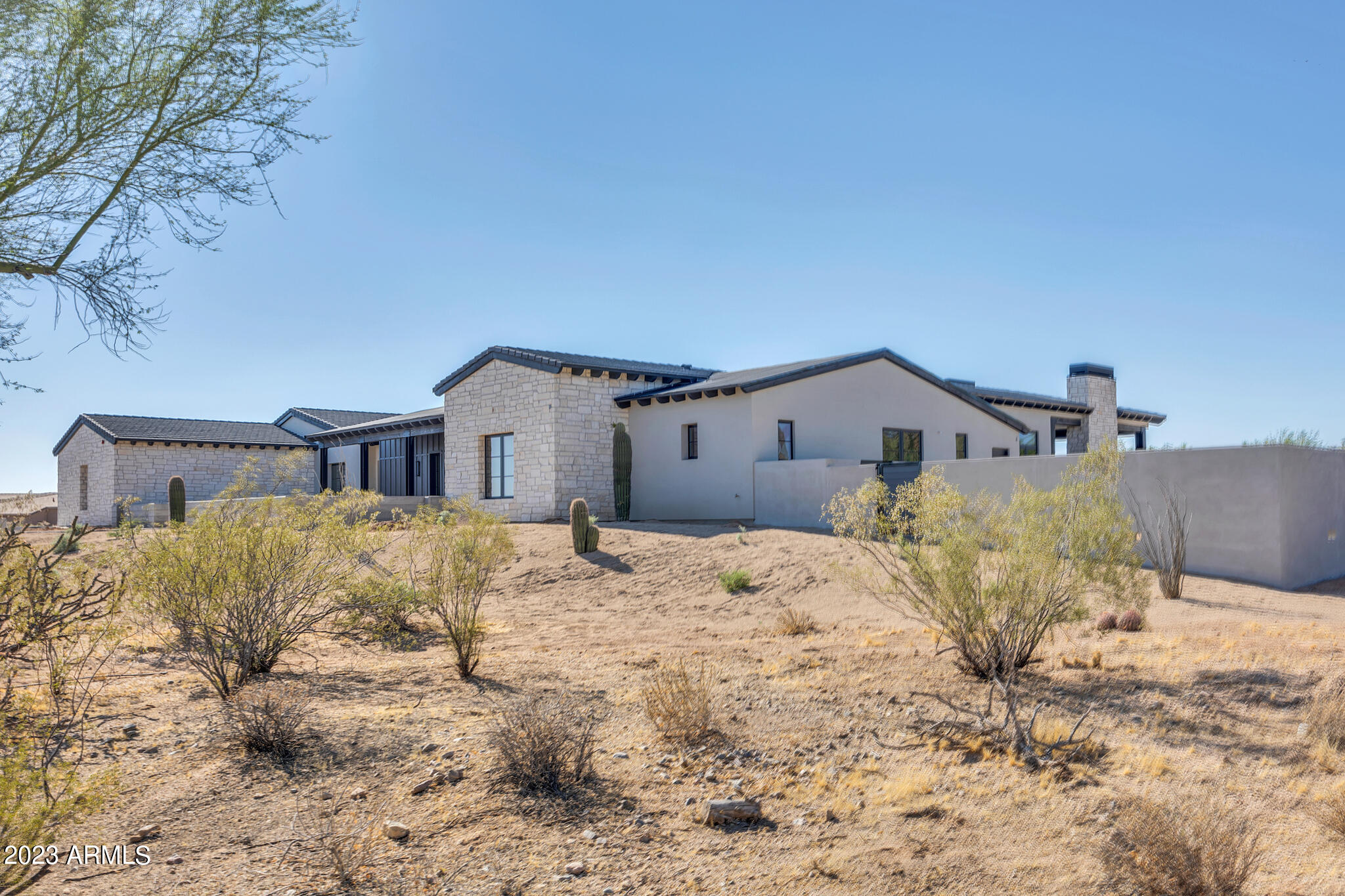 8868 E HUALAPAI Drive