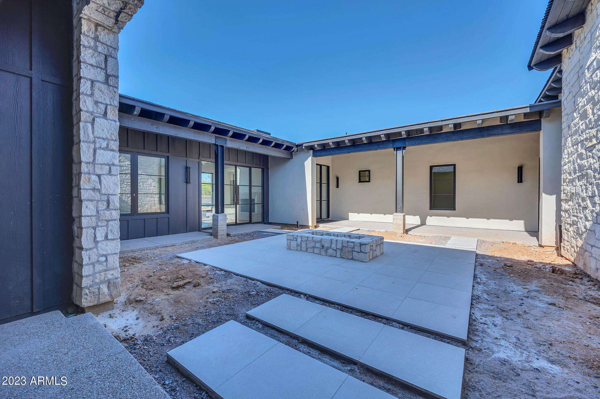 8868 E HUALAPAI Drive