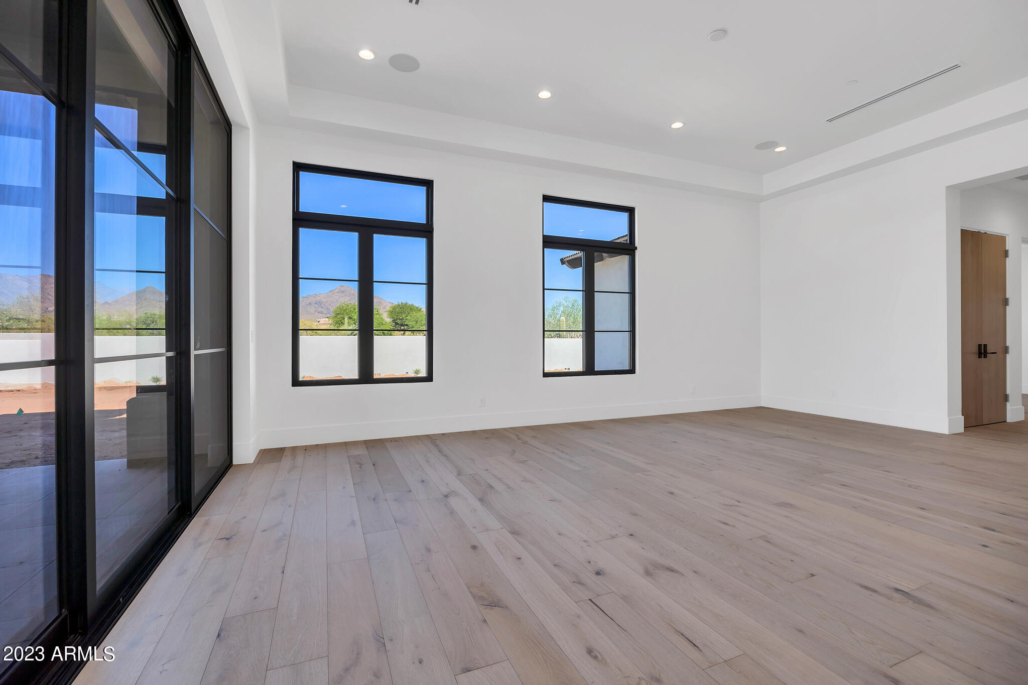 8868 E HUALAPAI Drive