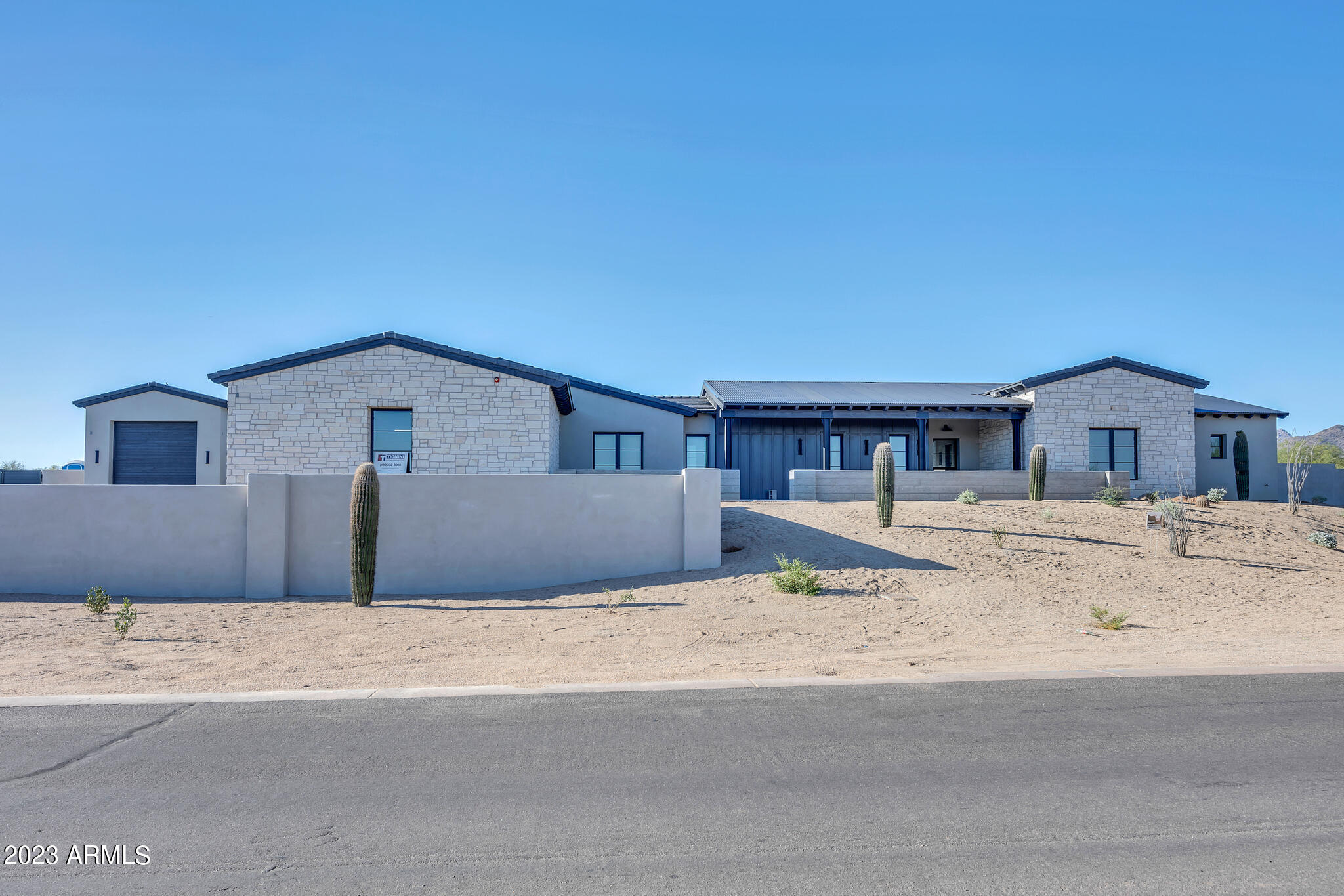 8868 E HUALAPAI Drive