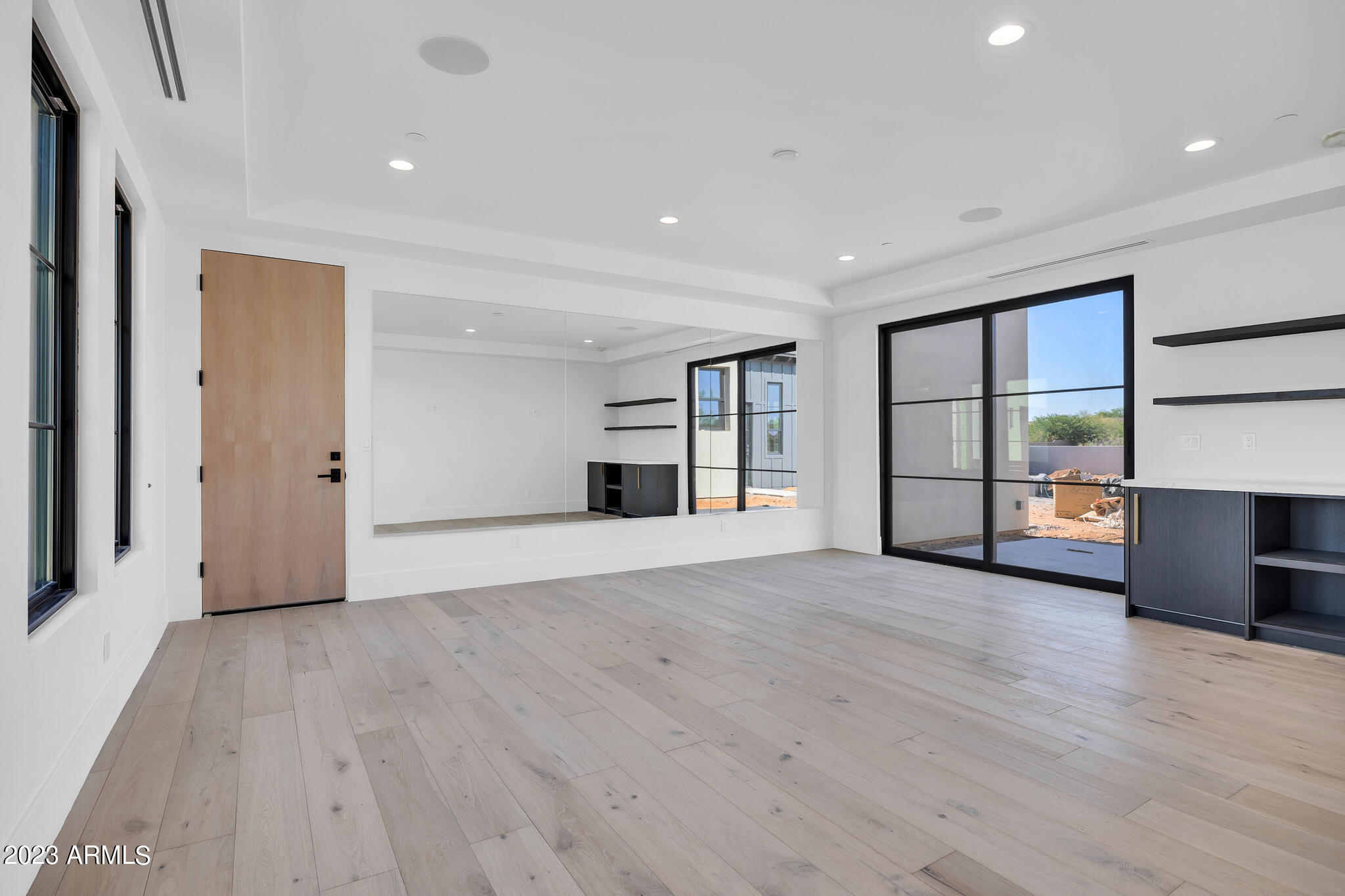 8868 E HUALAPAI Drive
