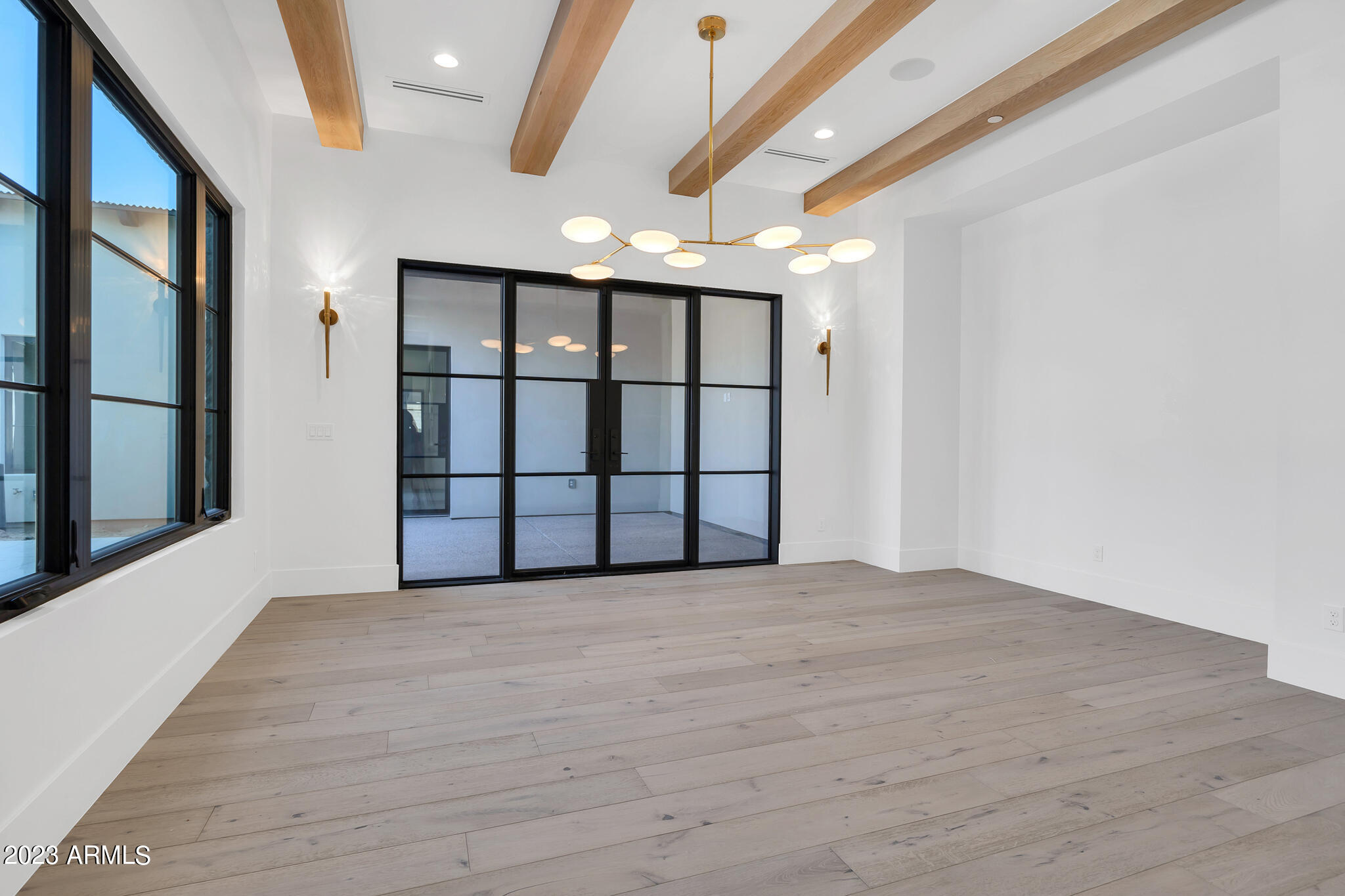 8868 E HUALAPAI Drive