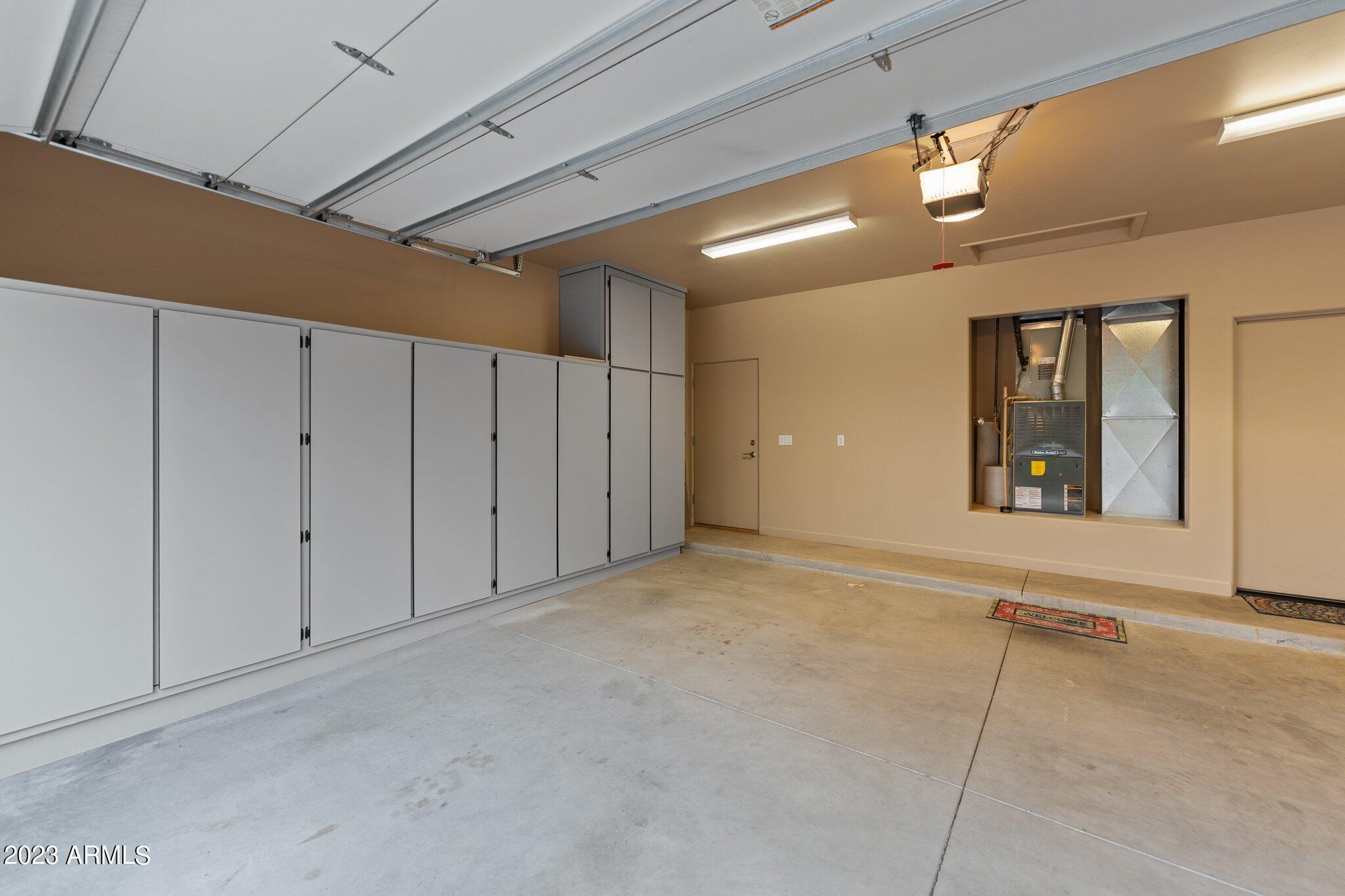 406 N Mariposa Drive