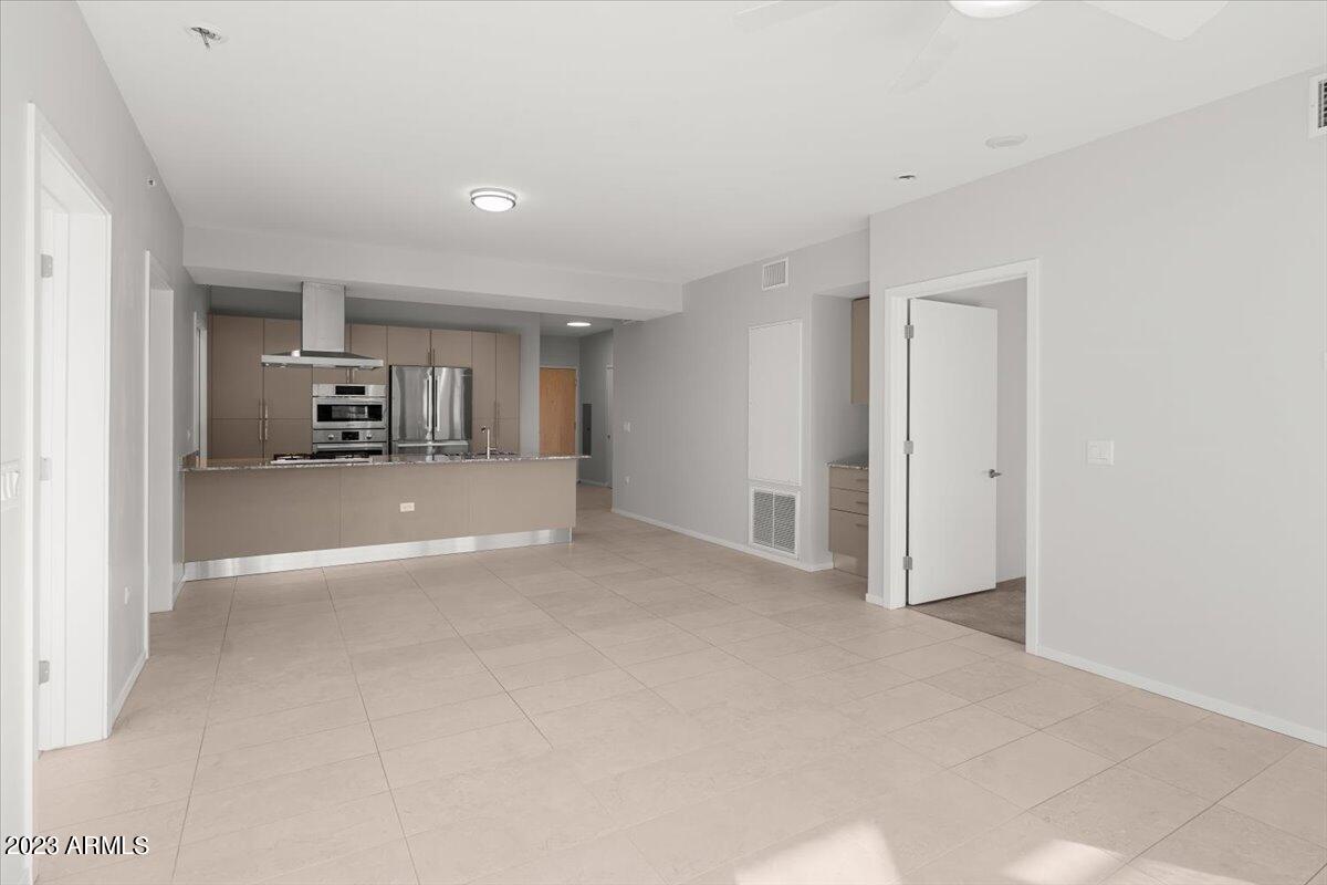 7180 E KIERLAND Boulevard # 919